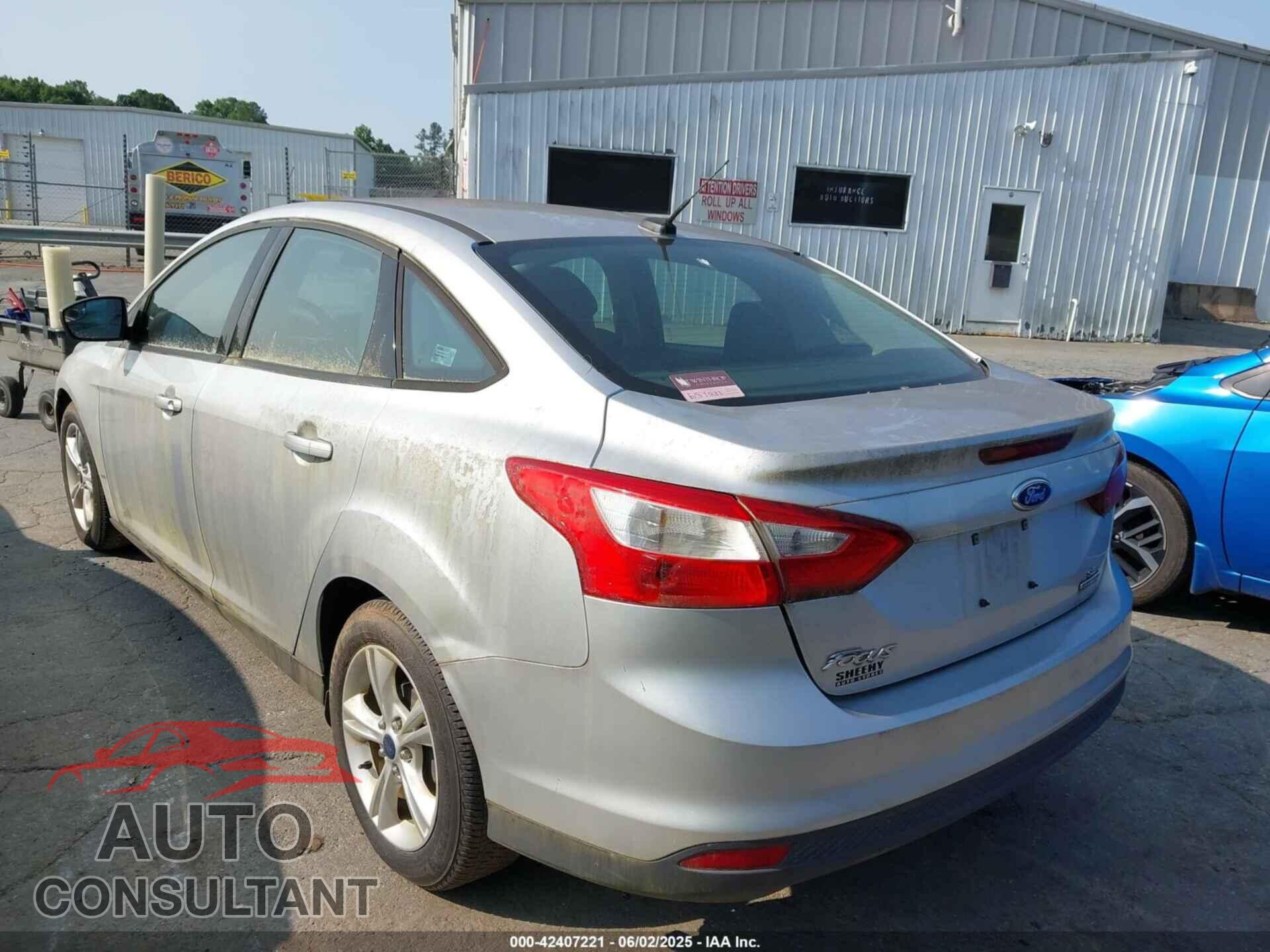 FORD FOCUS 2014 - 1FADP3F29EL403817