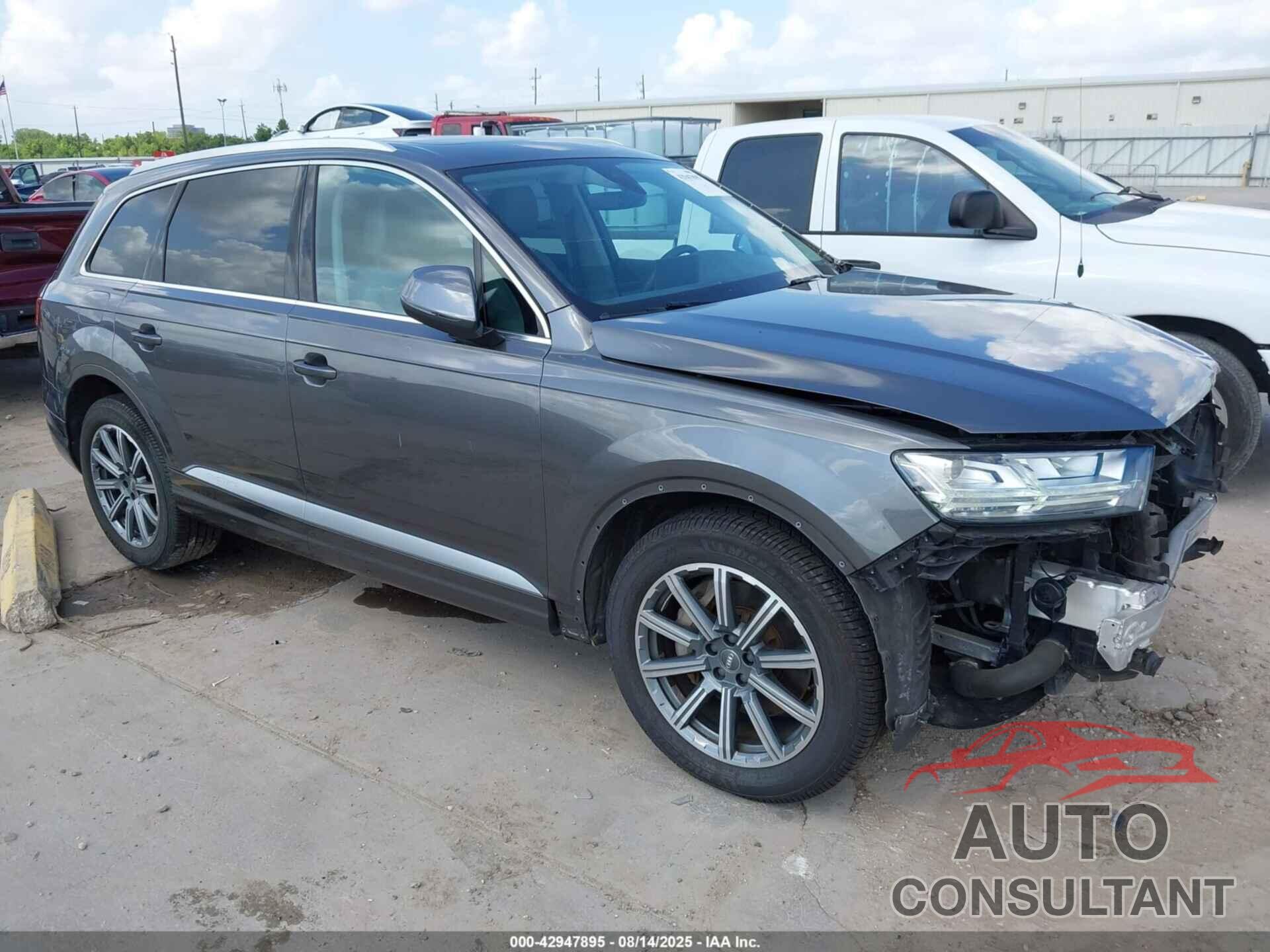 AUDI Q7 2018 - WA1LHAF72JD044456