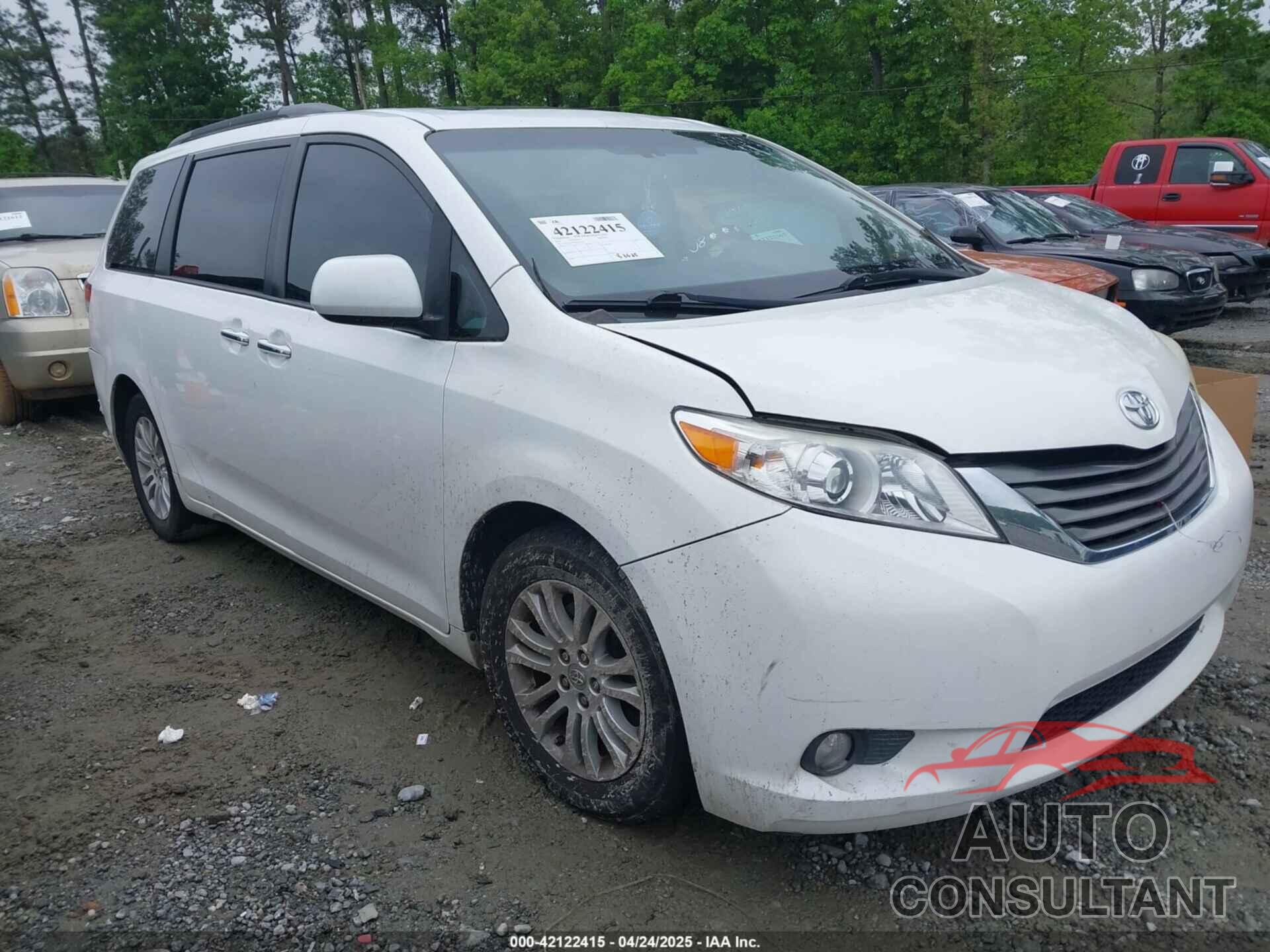 TOYOTA SIENNA 2013 - 5TDYK3DC0DS393553