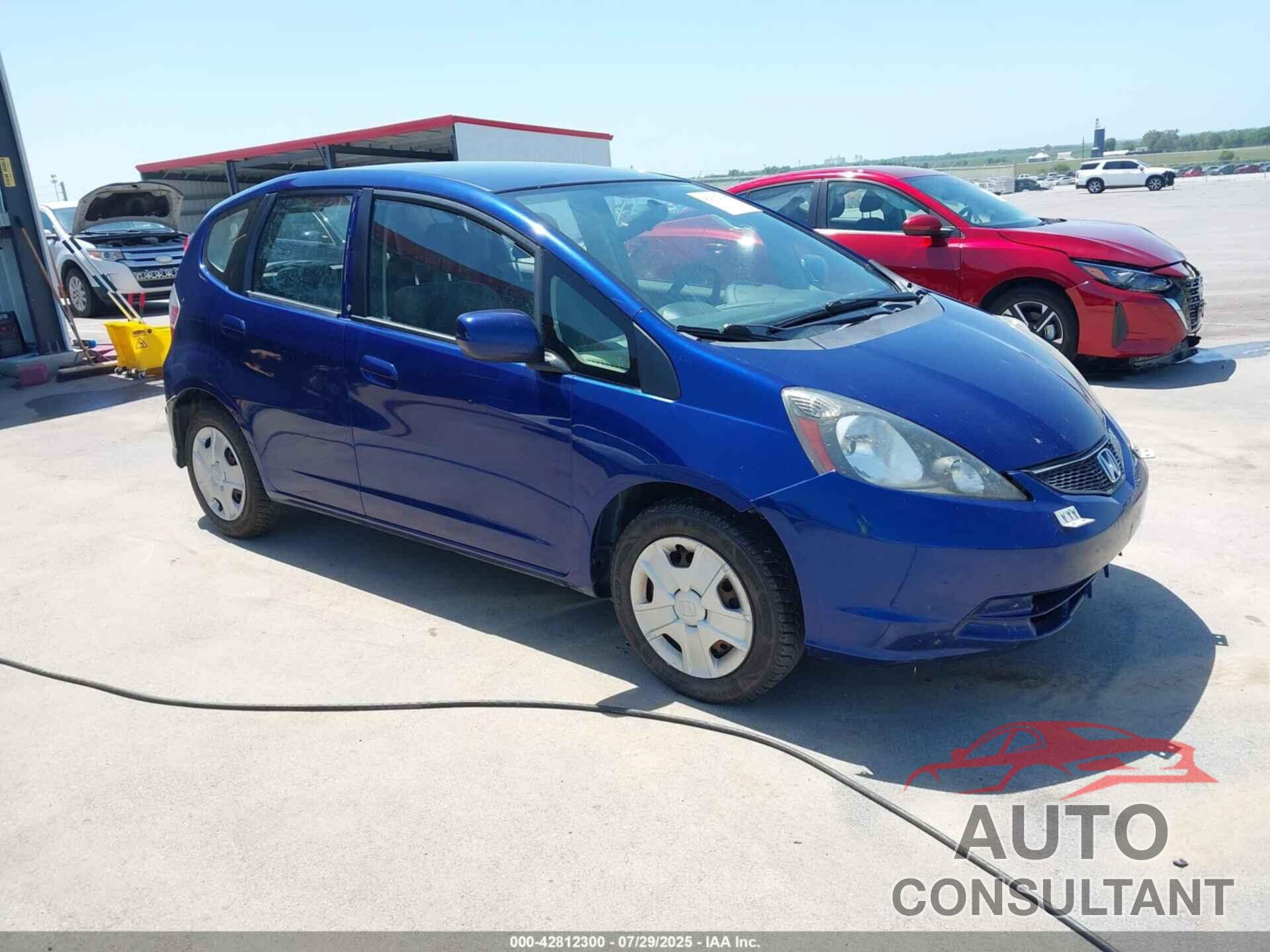 HONDA FIT 2013 - JHMGE8H31DC046551