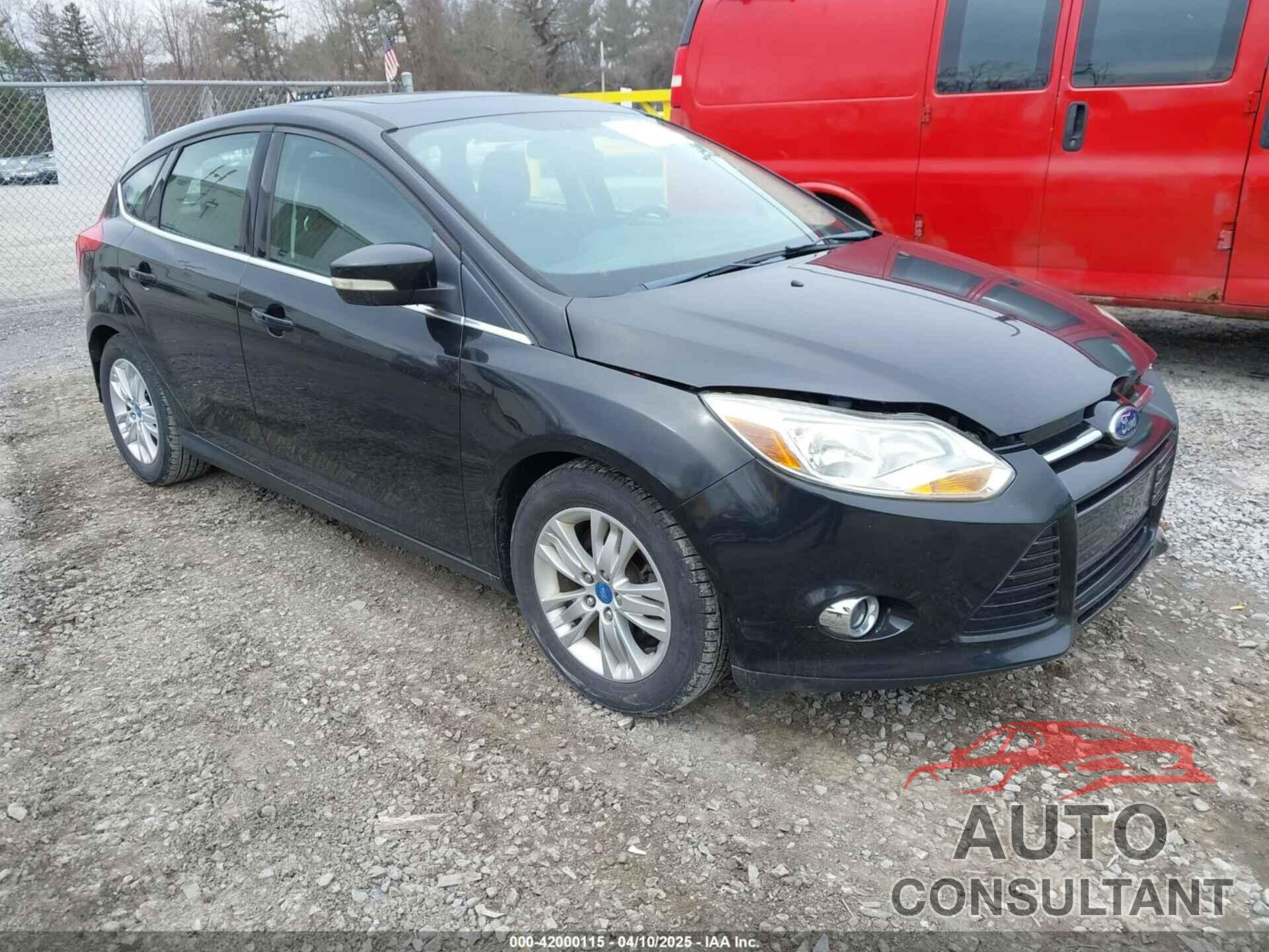 FORD FOCUS 2012 - 1FAHP3M26CL109258