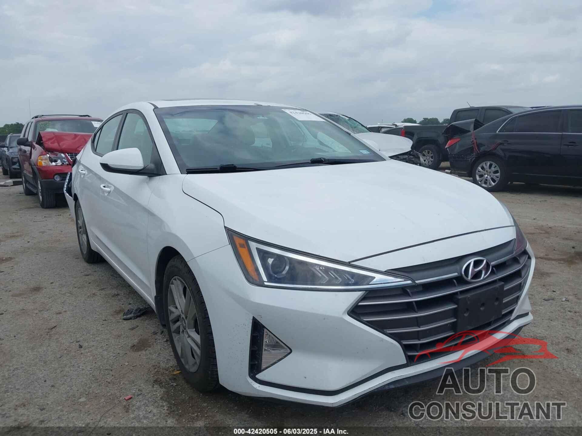 HYUNDAI ELANTRA 2020 - 5NPD84LF1LH543737