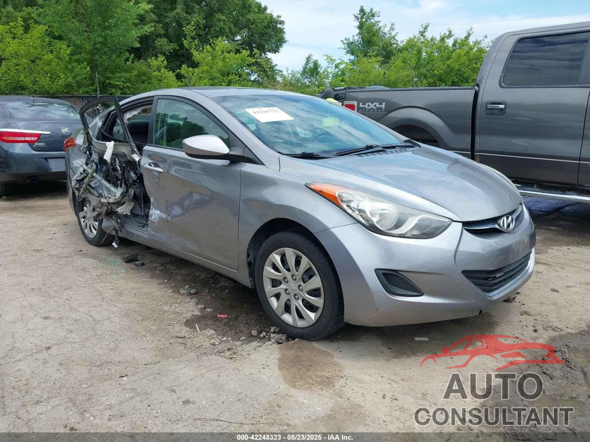 HYUNDAI ELANTRA 2012 - KMHDH4AE8CU298060