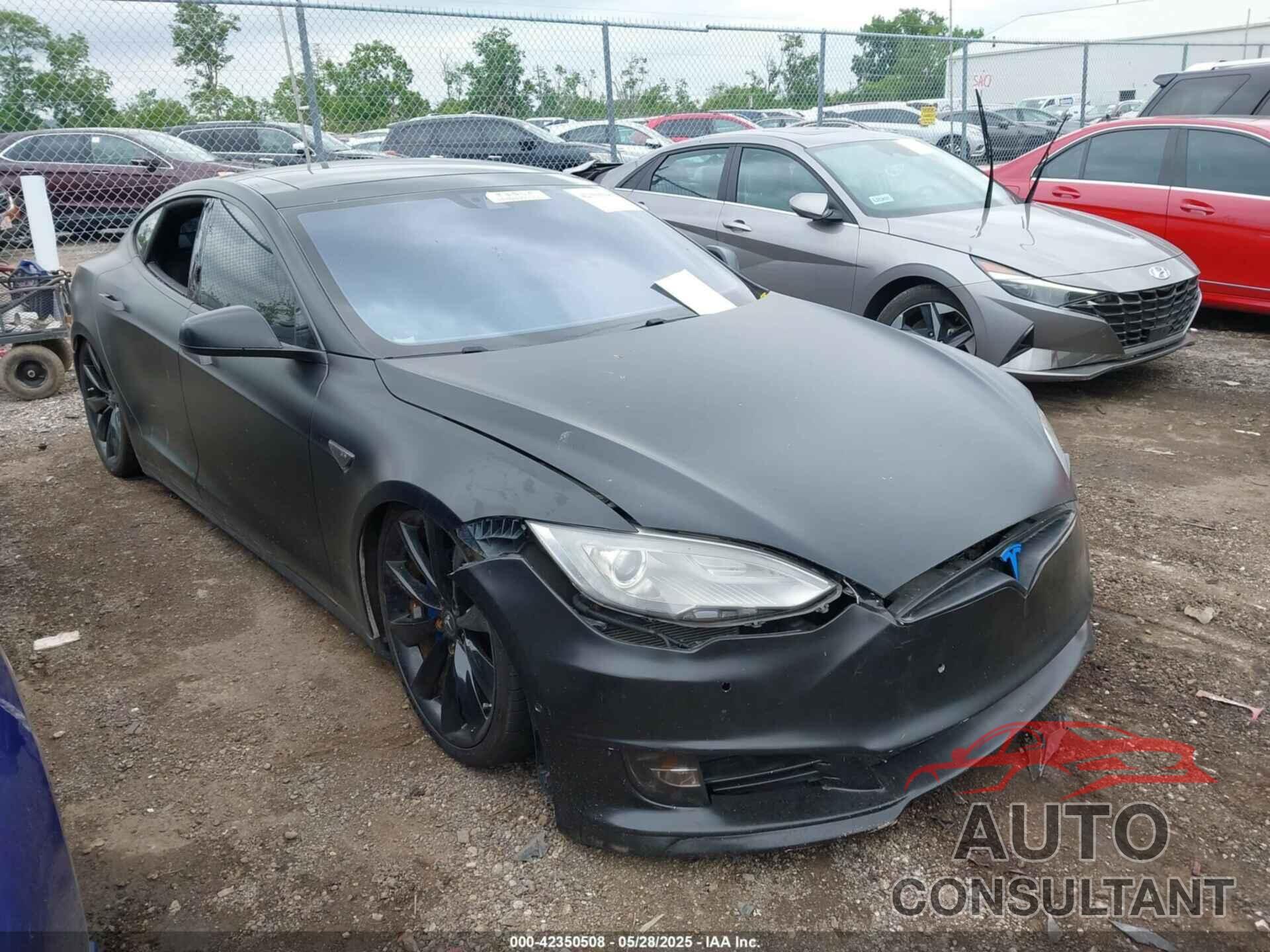 TESLA MODEL S 2015 - 5YJSA1H28FF094446