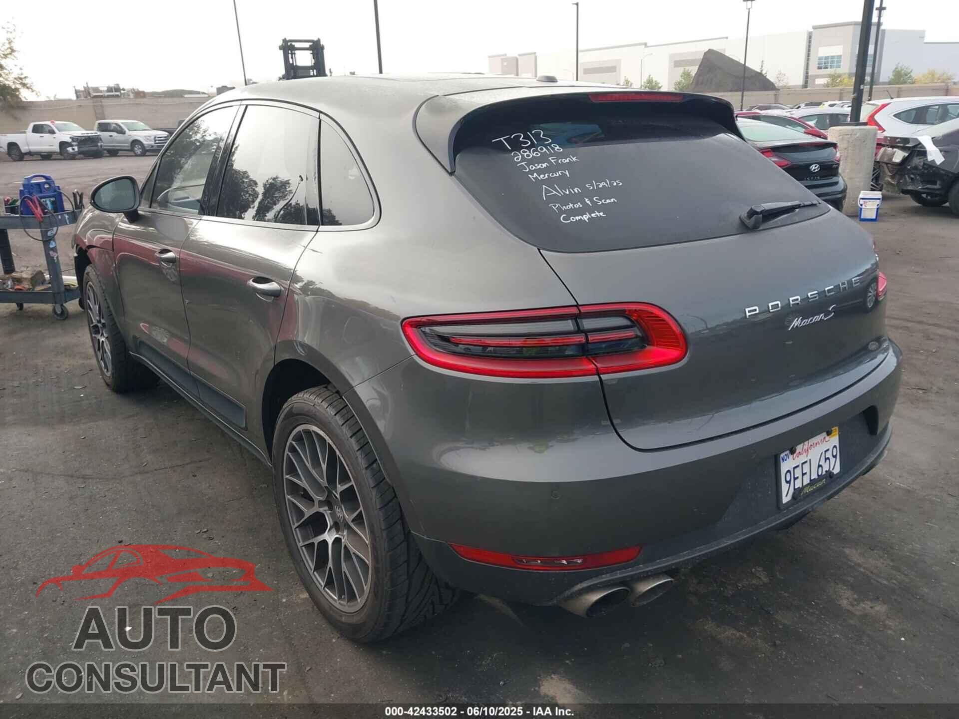 PORSCHE MACAN 2015 - WP1AB2A5XFLB60574