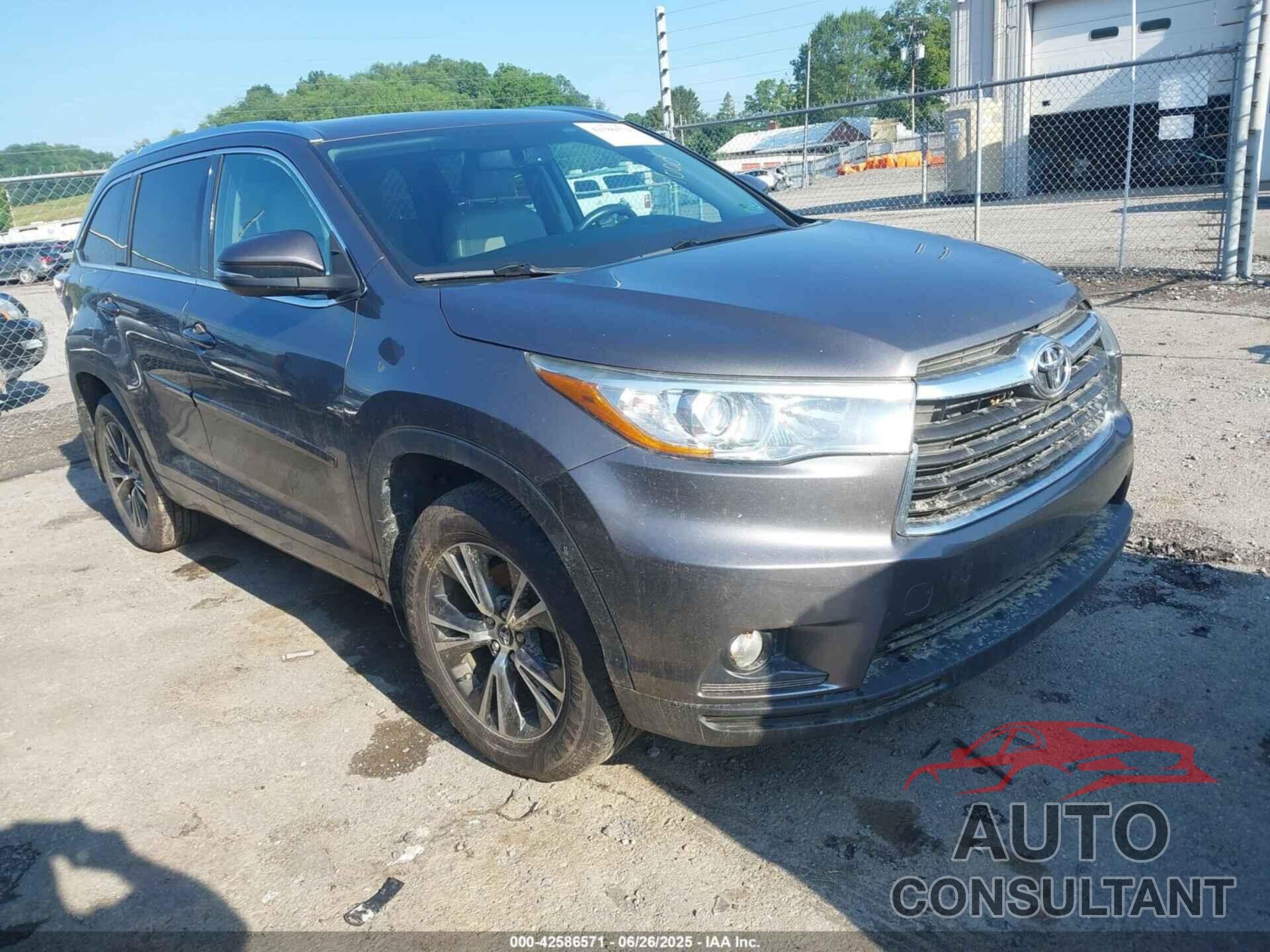 TOYOTA HIGHLANDER 2016 - 5TDJKRFH9GS503579