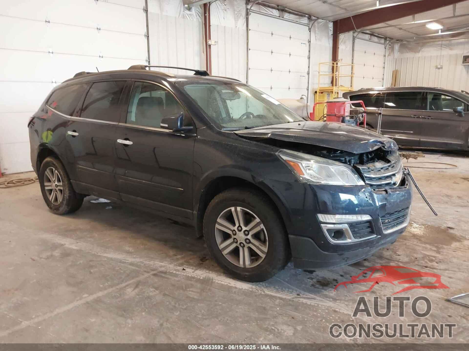 CHEVROLET TRAVERSE 2015 - 1GNKRGKD5FJ358812