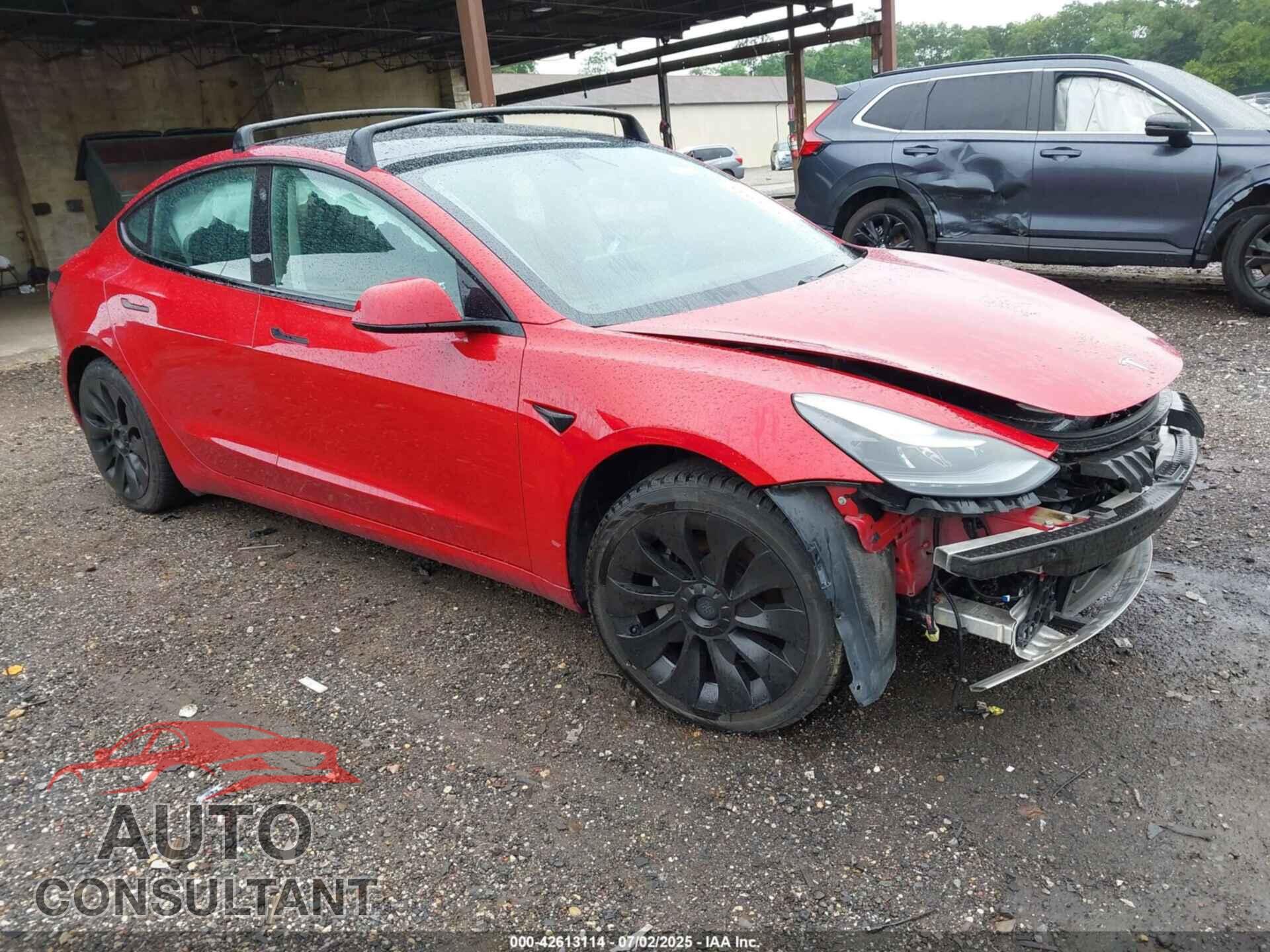 TESLA MODEL 3 2021 - 5YJ3E1EA0MF047512