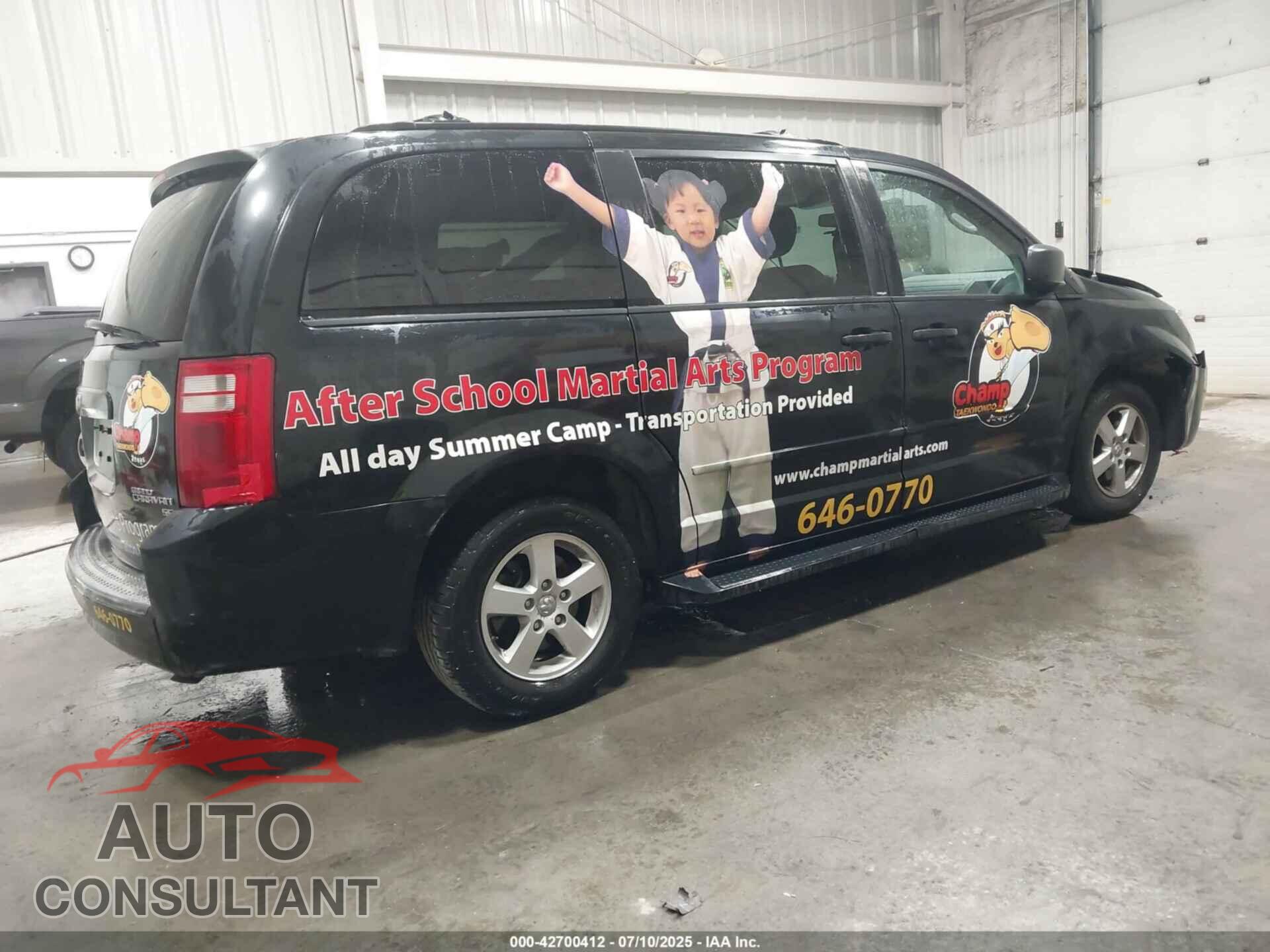 DODGE GRAND CARAVAN 2010 - 2D4RN4DE1AR181660