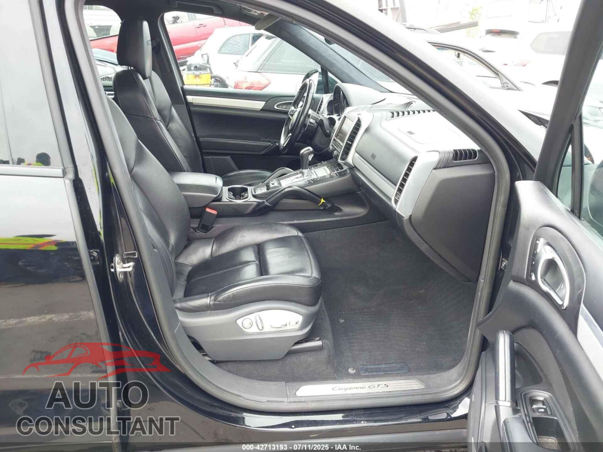PORSCHE CAYENNE 2016 - WP1AD2A20GLA77947