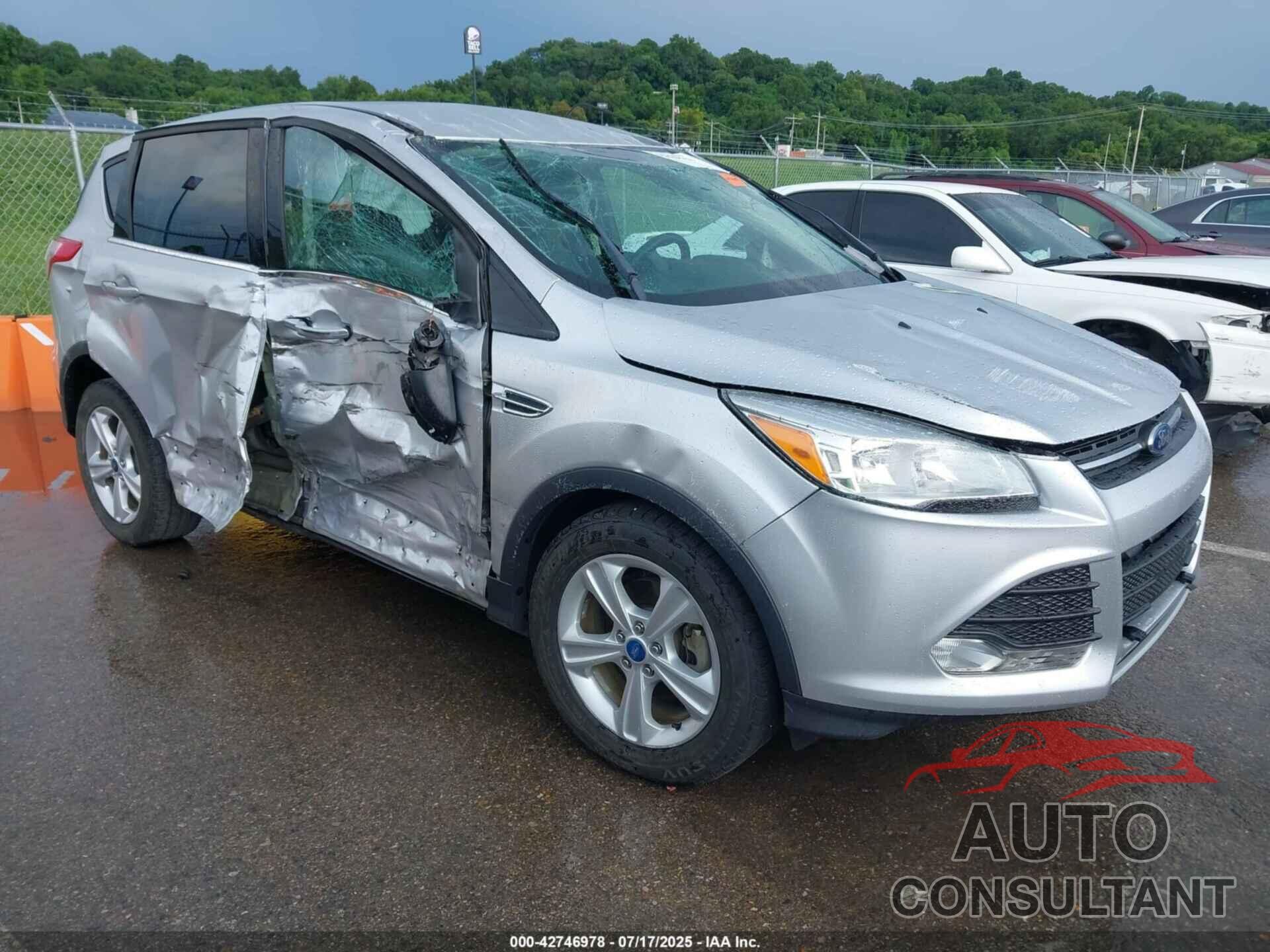 FORD ESCAPE 2016 - 1FMCU0G73GUB97863