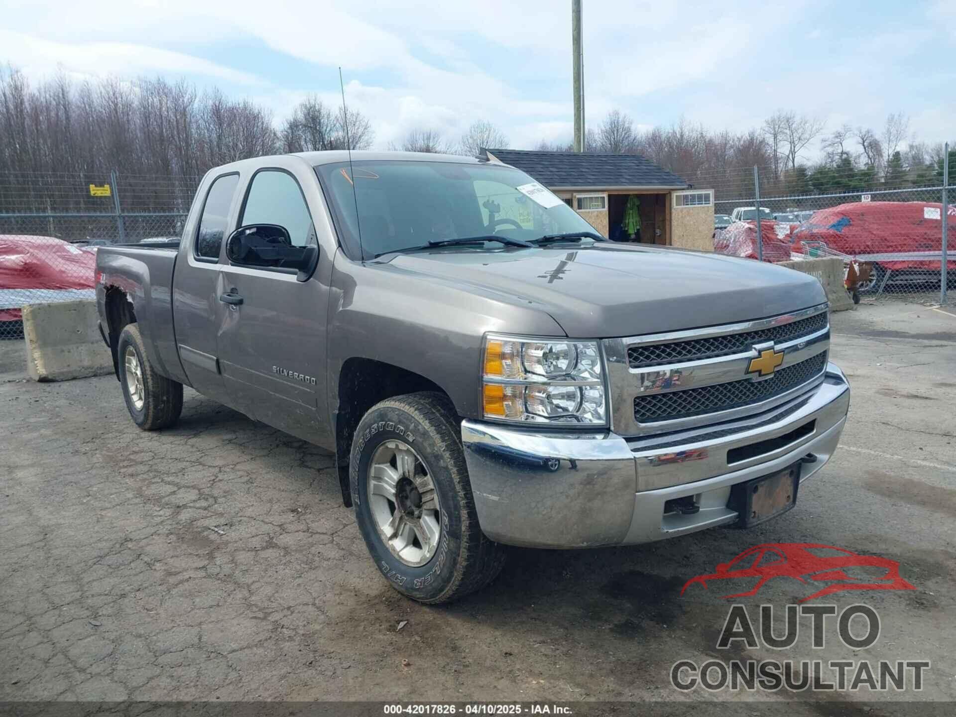 CHEVROLET SILVERADO 1500 2013 - 1GCRKSE73DZ242415