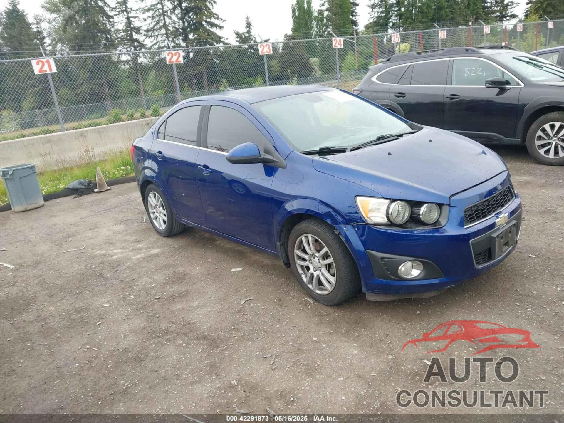 CHEVROLET SONIC 2012 - 1G1JC5SH1C4207756