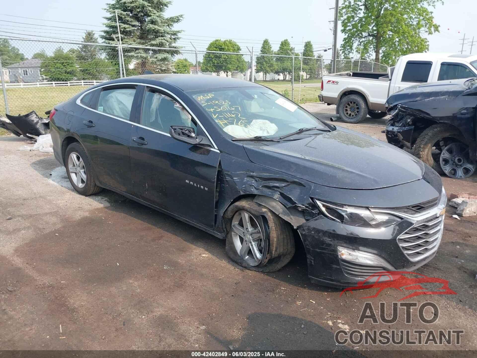 CHEVROLET MALIBU 2022 - 1G1ZB5ST3NF191142