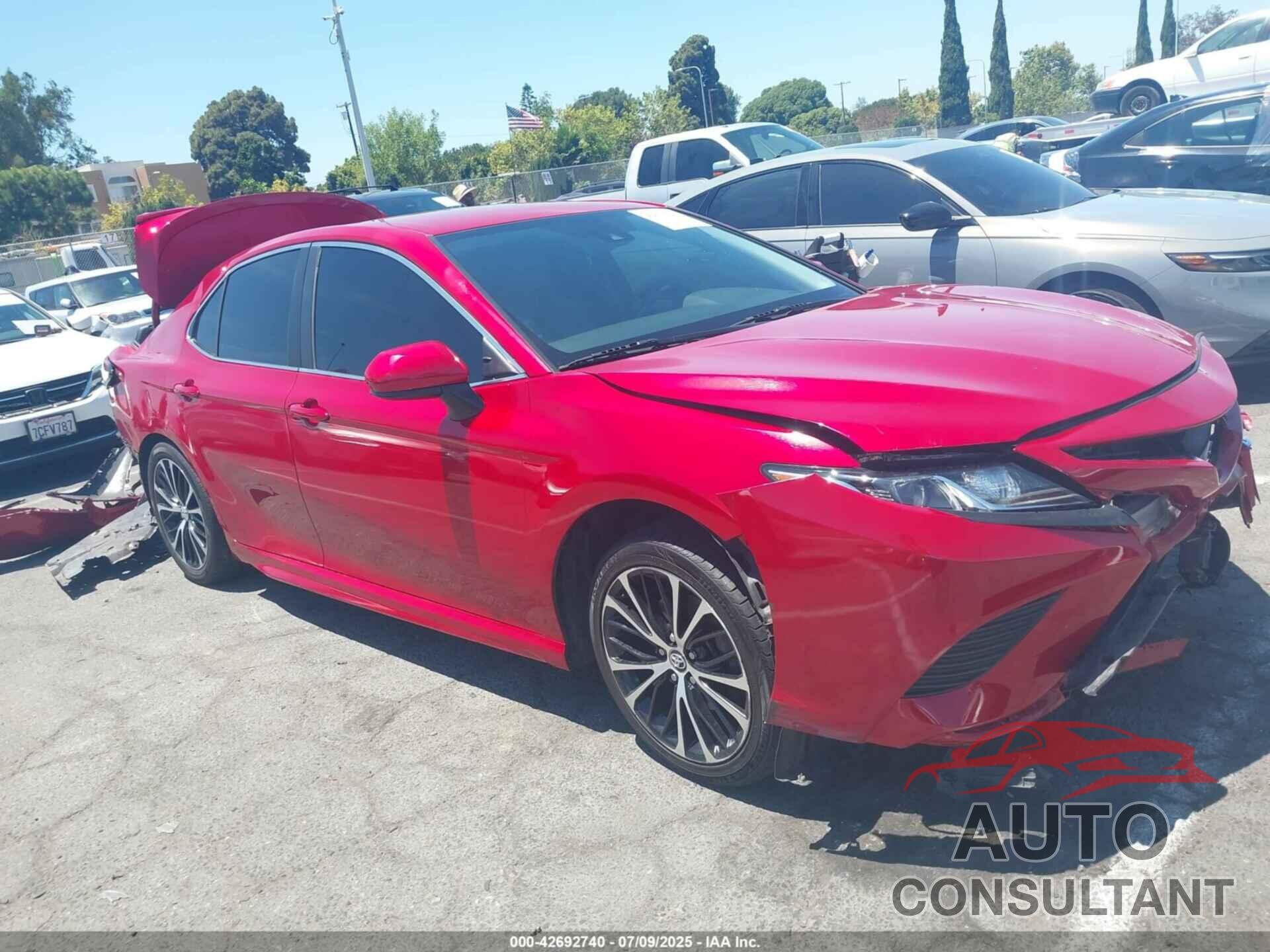TOYOTA CAMRY 2020 - 4T1G11AK1LU343829