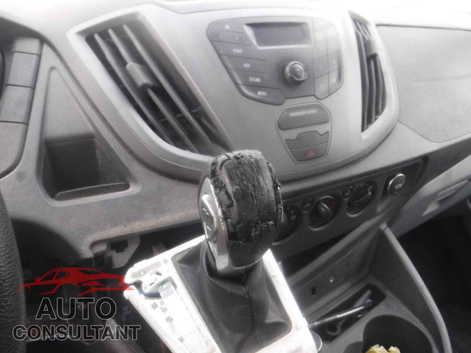 FORD TRANSIT 2015 - 1FTYR2XM0FKB08063