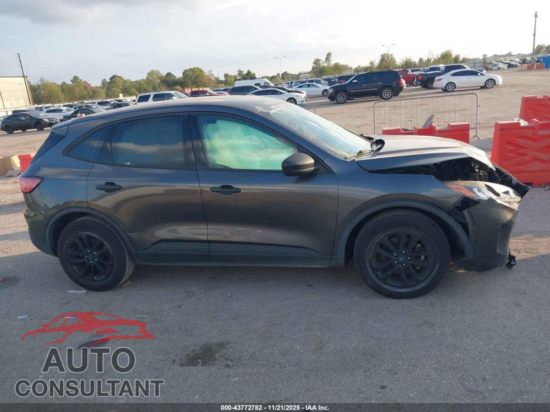 FORD ESCAPE 2020 - 1FMCU0F69LUA55195