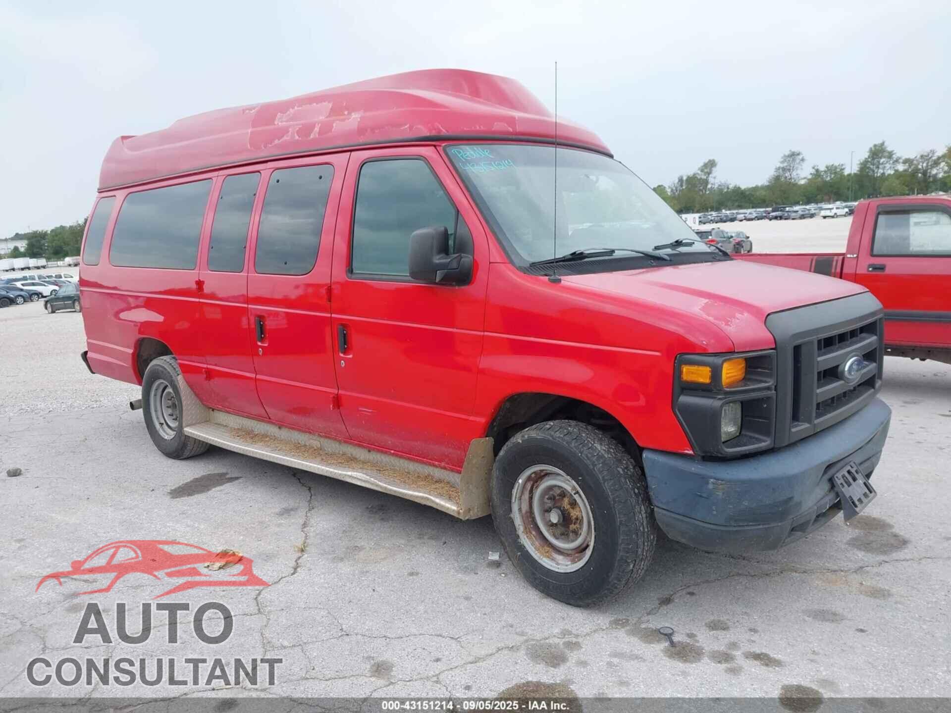 FORD E-350 SUPER DUTY 2011 - 1FBSS3BL3BDB09080