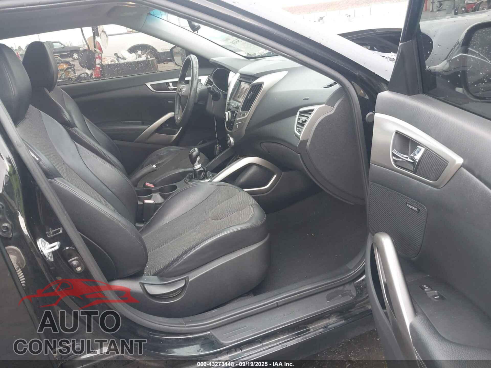 HYUNDAI VELOSTER 2012 - KMHTC6AD3CU066110