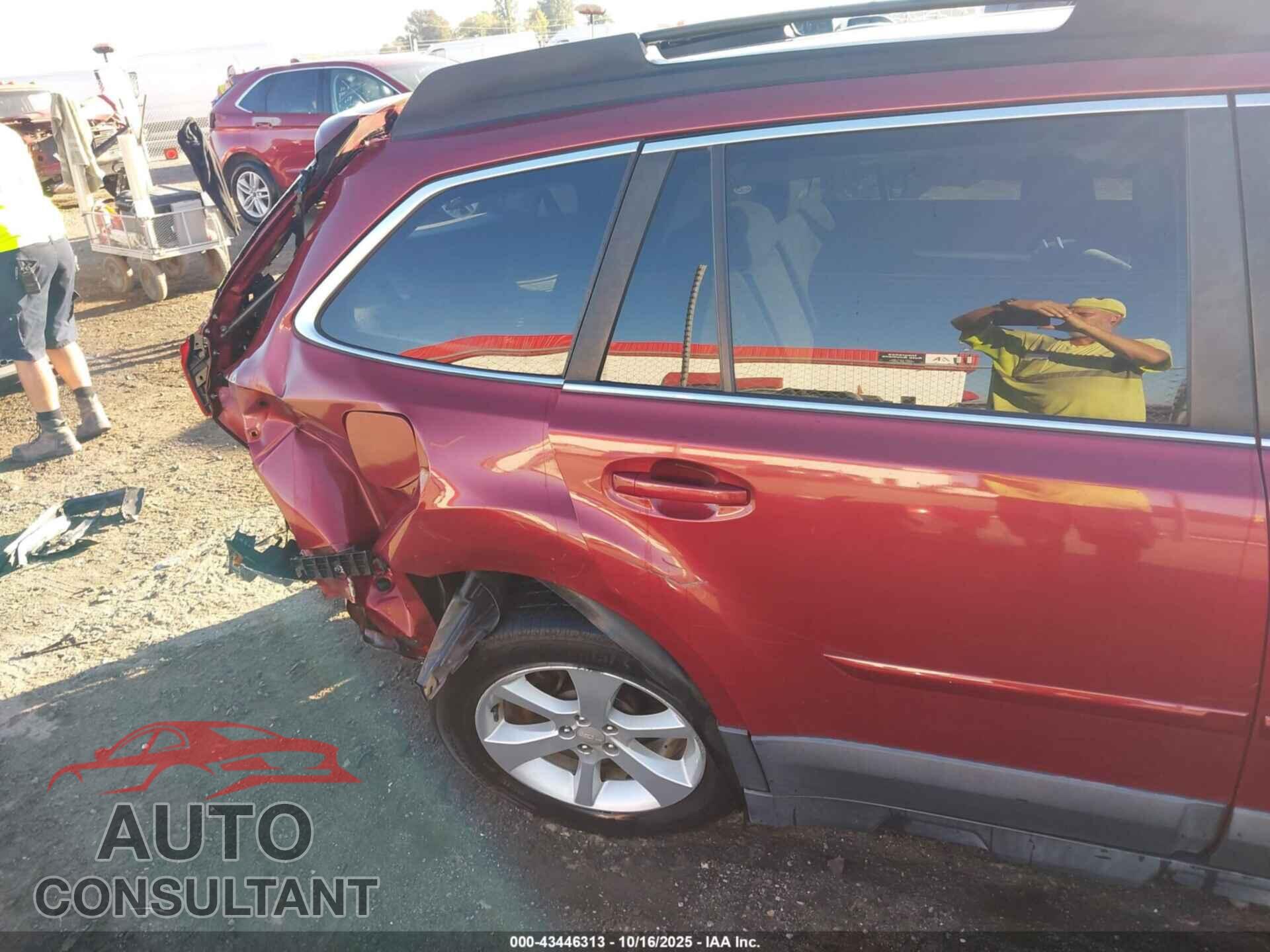 SUBARU OUTBACK 2013 - 4S4BRCCC9D3222025