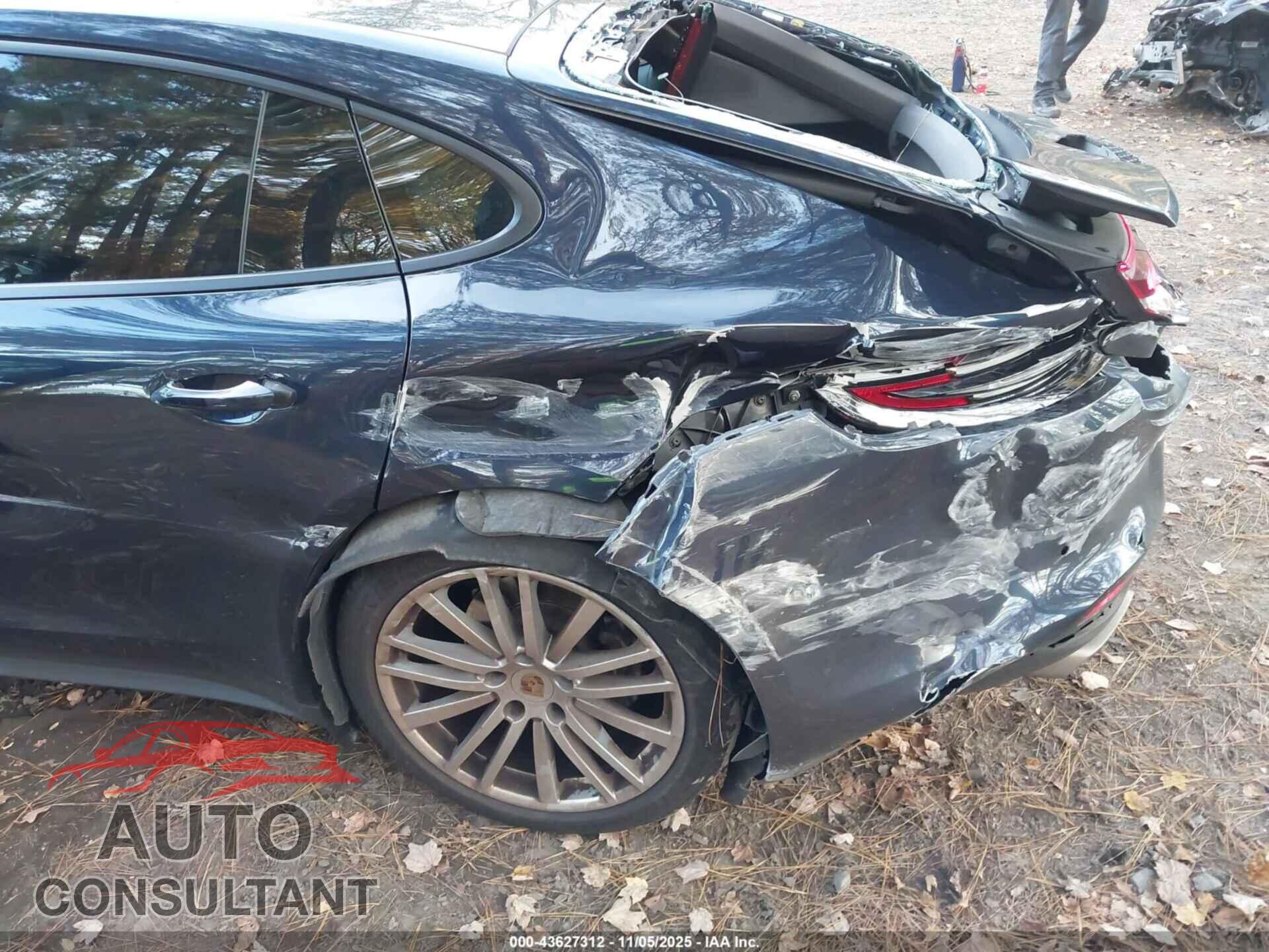 PORSCHE PANAMERA 2019 - WP0AA2A77KL101059