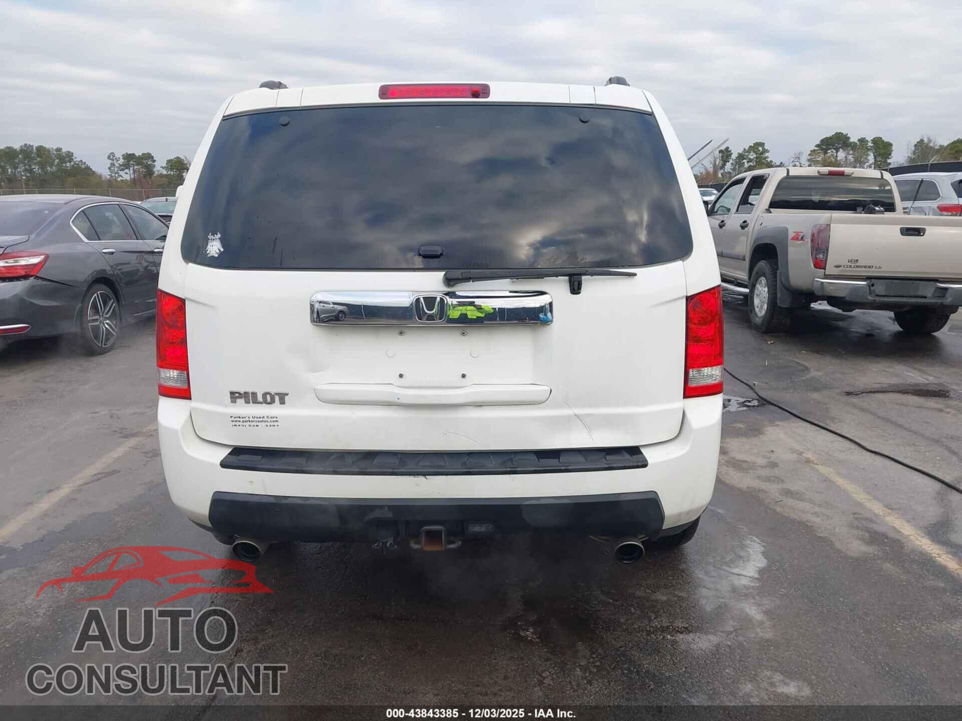 HONDA PILOT 2011 - 5FNYF3H46BB003368