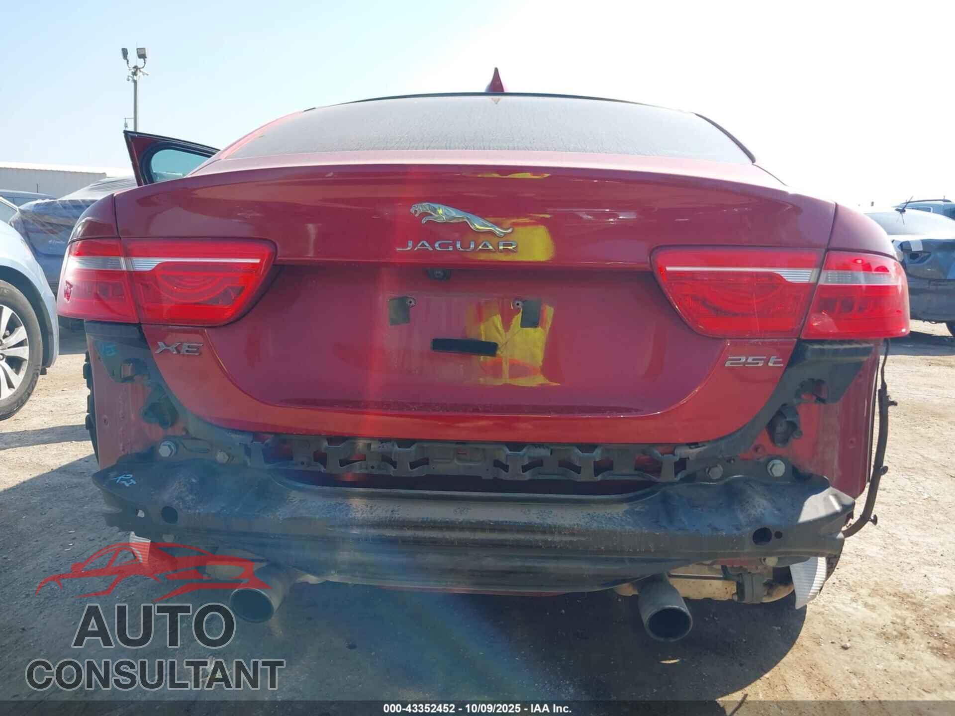 JAGUAR XE 2017 - SAJAD4BG6HA973823