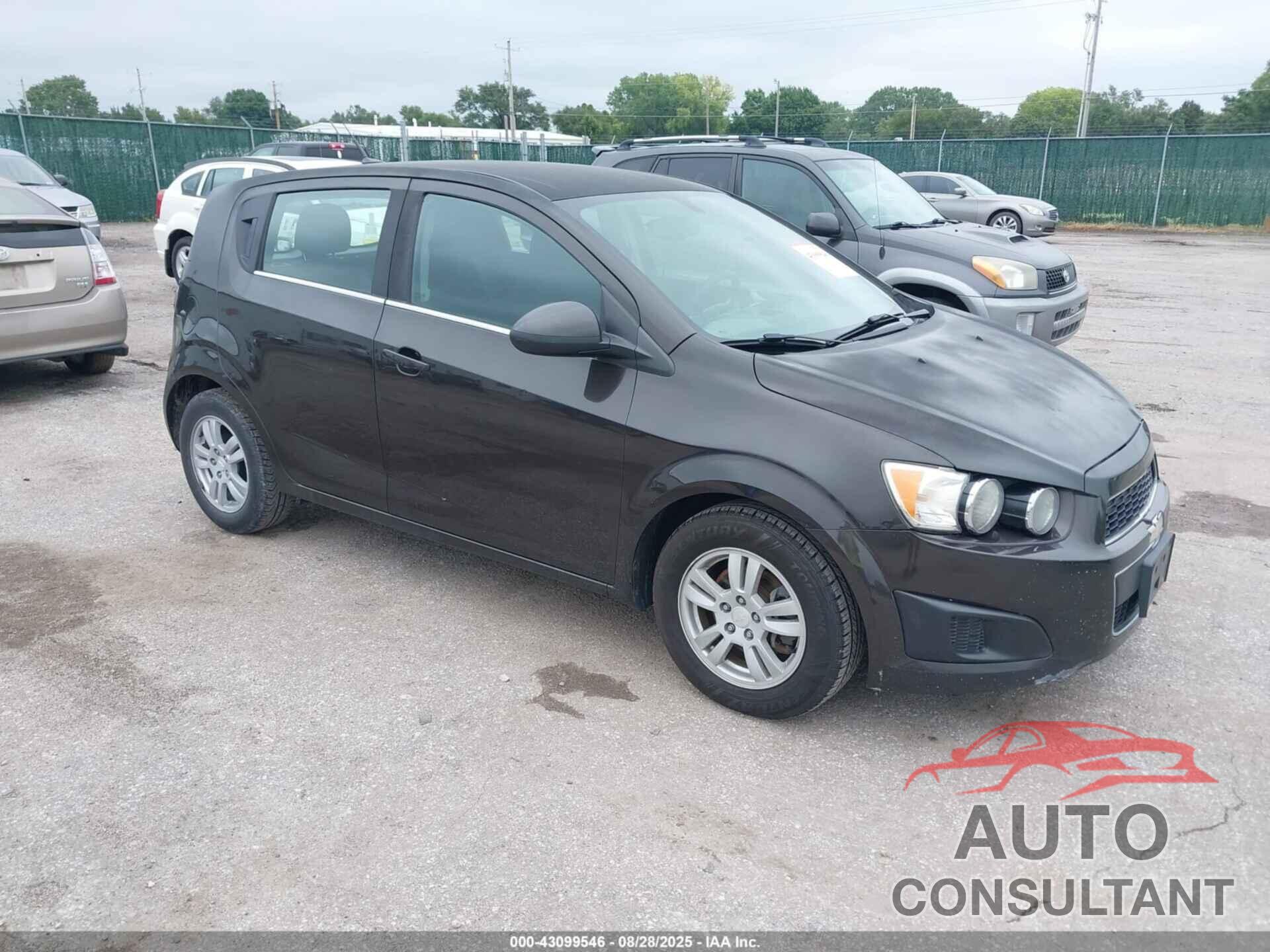 CHEVROLET SONIC 2014 - 1G1JC6SH0E4158106