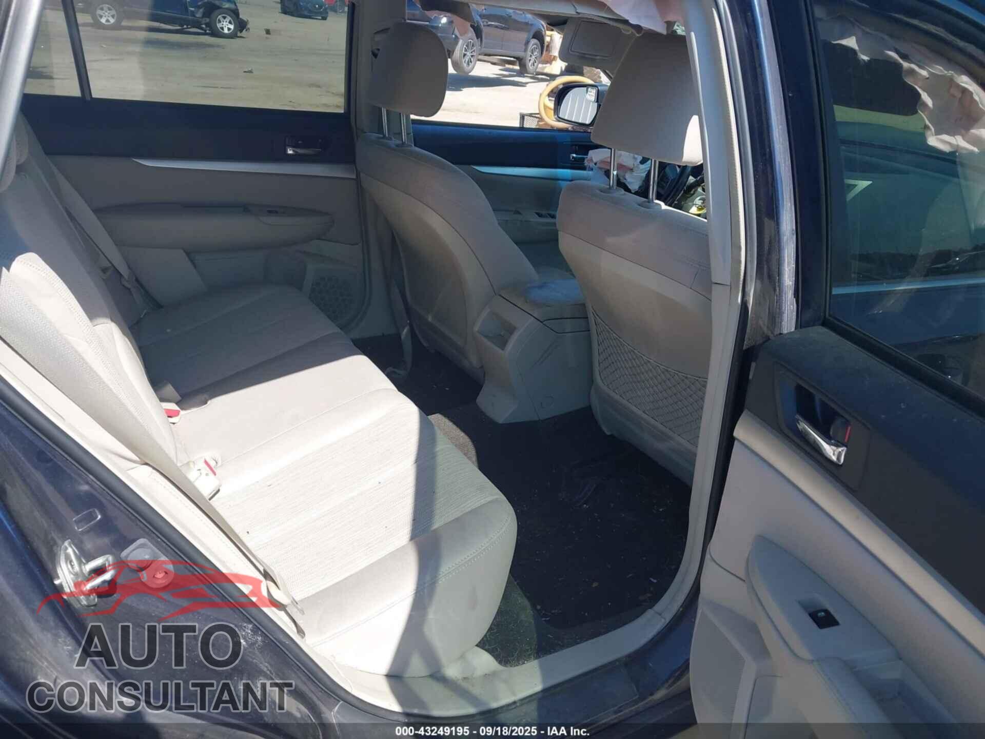 SUBARU OUTBACK 2013 - 4S4BRCCC8D3245201