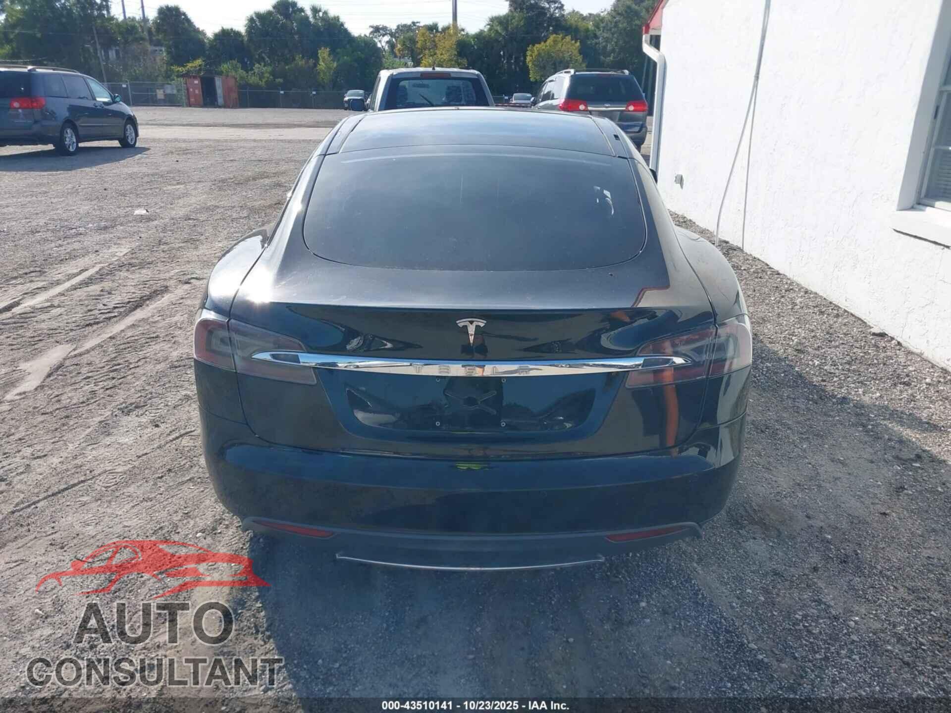 TESLA MODEL S 2014 - 5YJSA1S19EFP45680