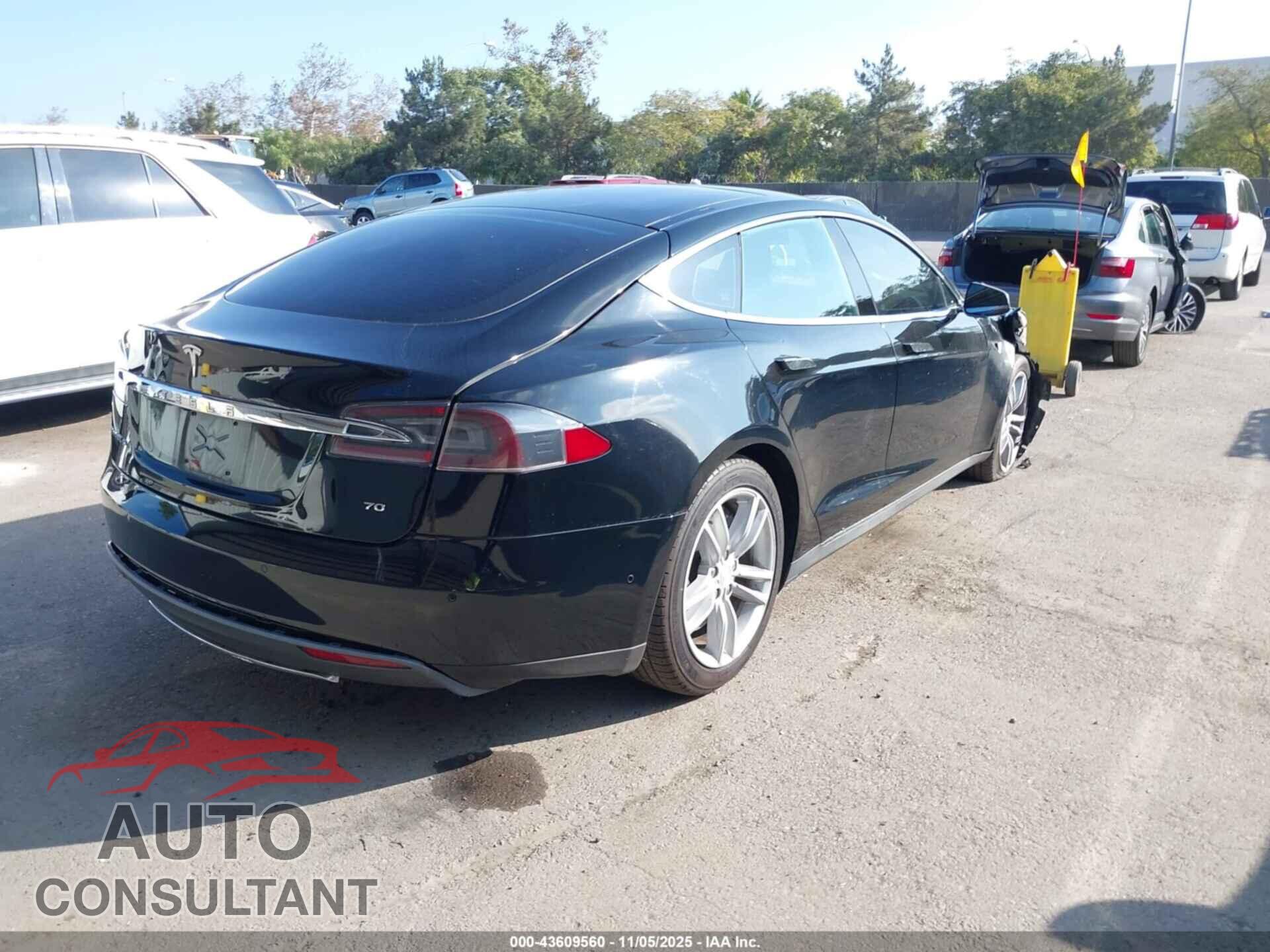 TESLA MODEL S 2015 - 5YJSA1E19FF116630