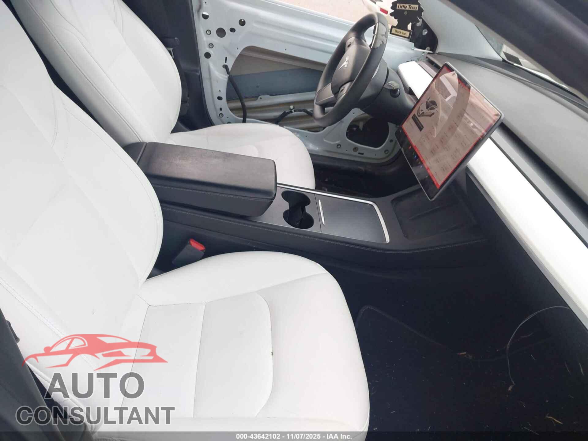 TESLA MODEL 3 2021 - 5YJ3E1EB6MF047457