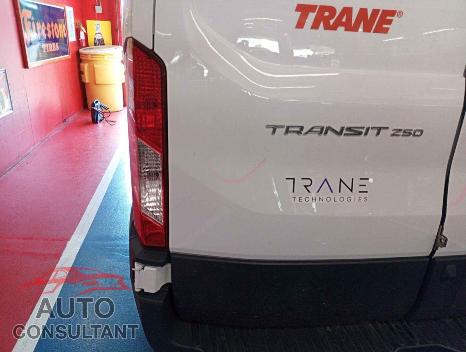 FORD TRANSIT 2020 - 1FTBR2YGXLKA50439