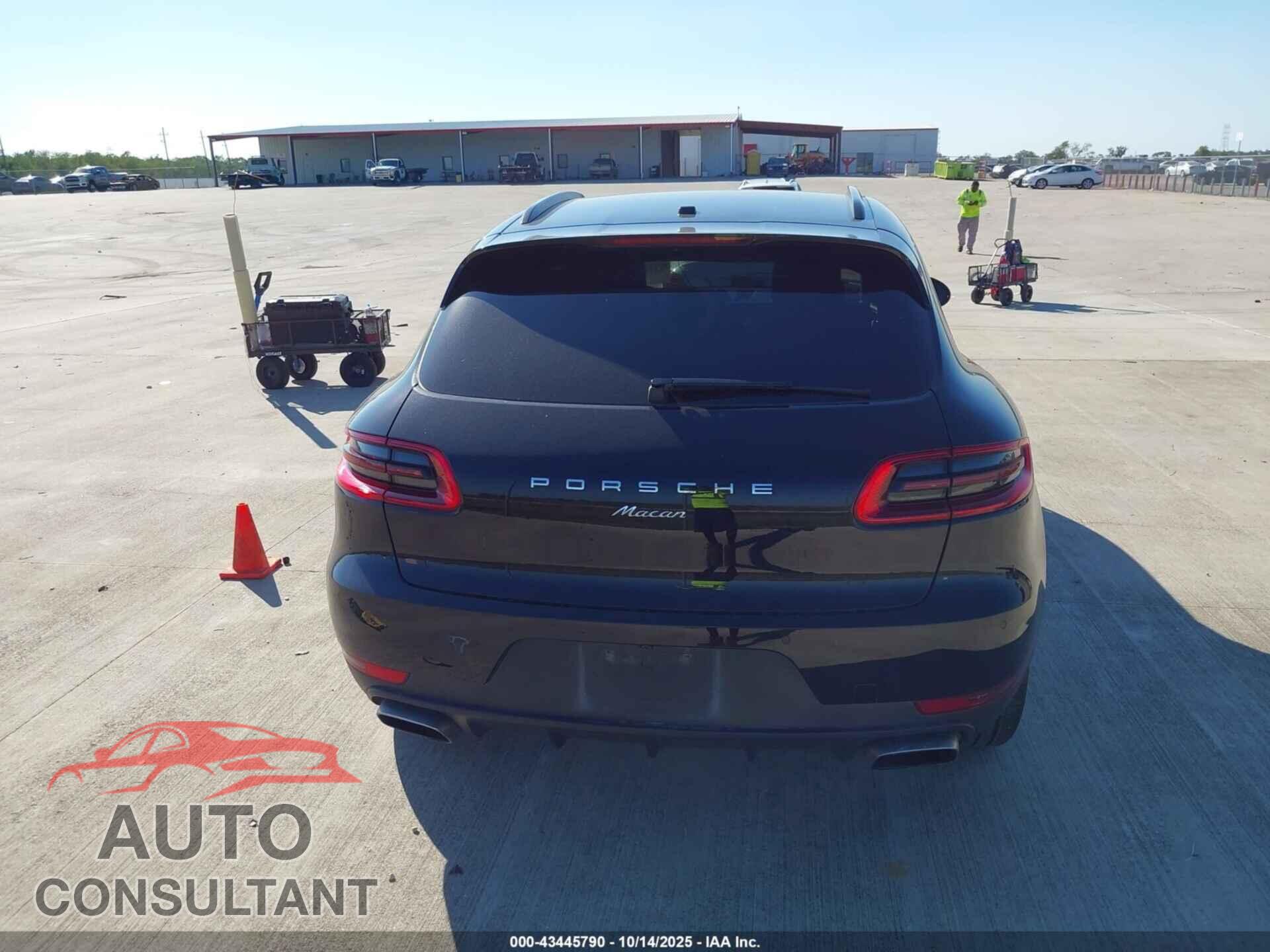 PORSCHE MACAN 2017 - WP1AA2A52HLB81425