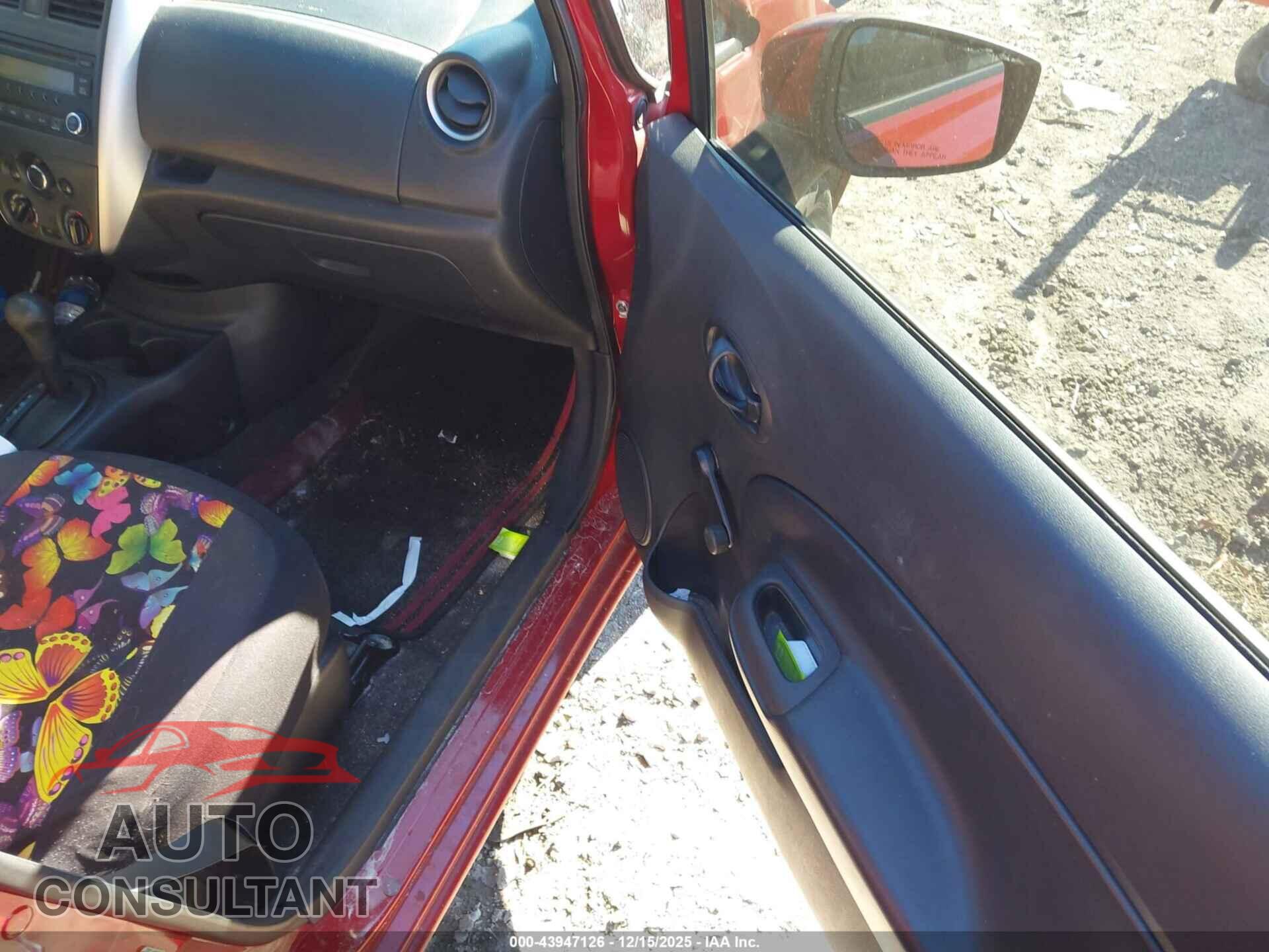 NISSAN VERSA NOTE 2015 - 3N1CE2CP2FL441405