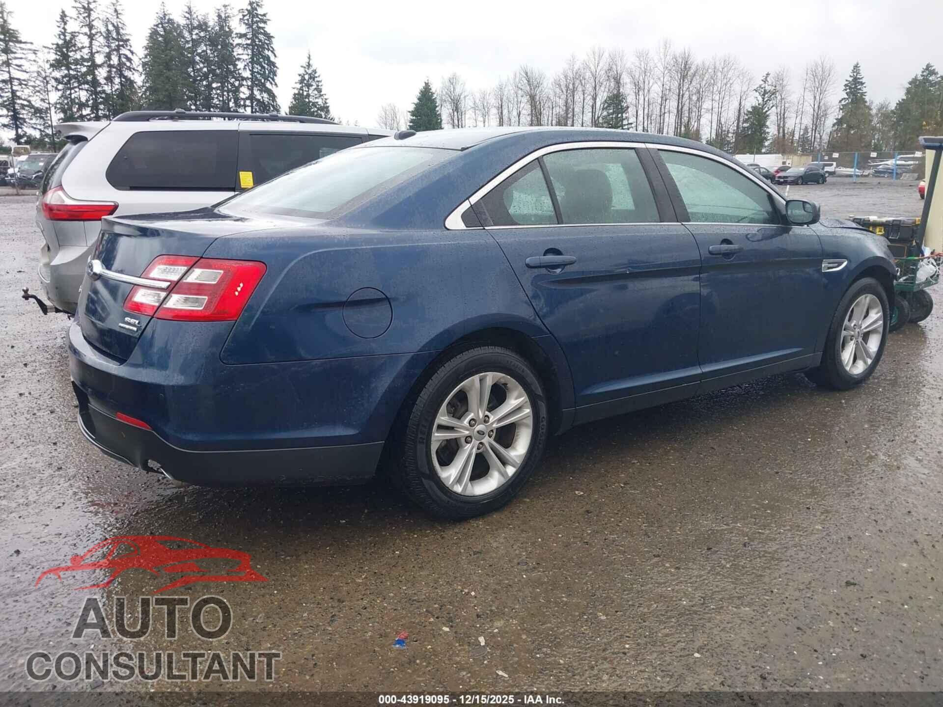 FORD TAURUS 2017 - 1FAHP2E8XHG115531