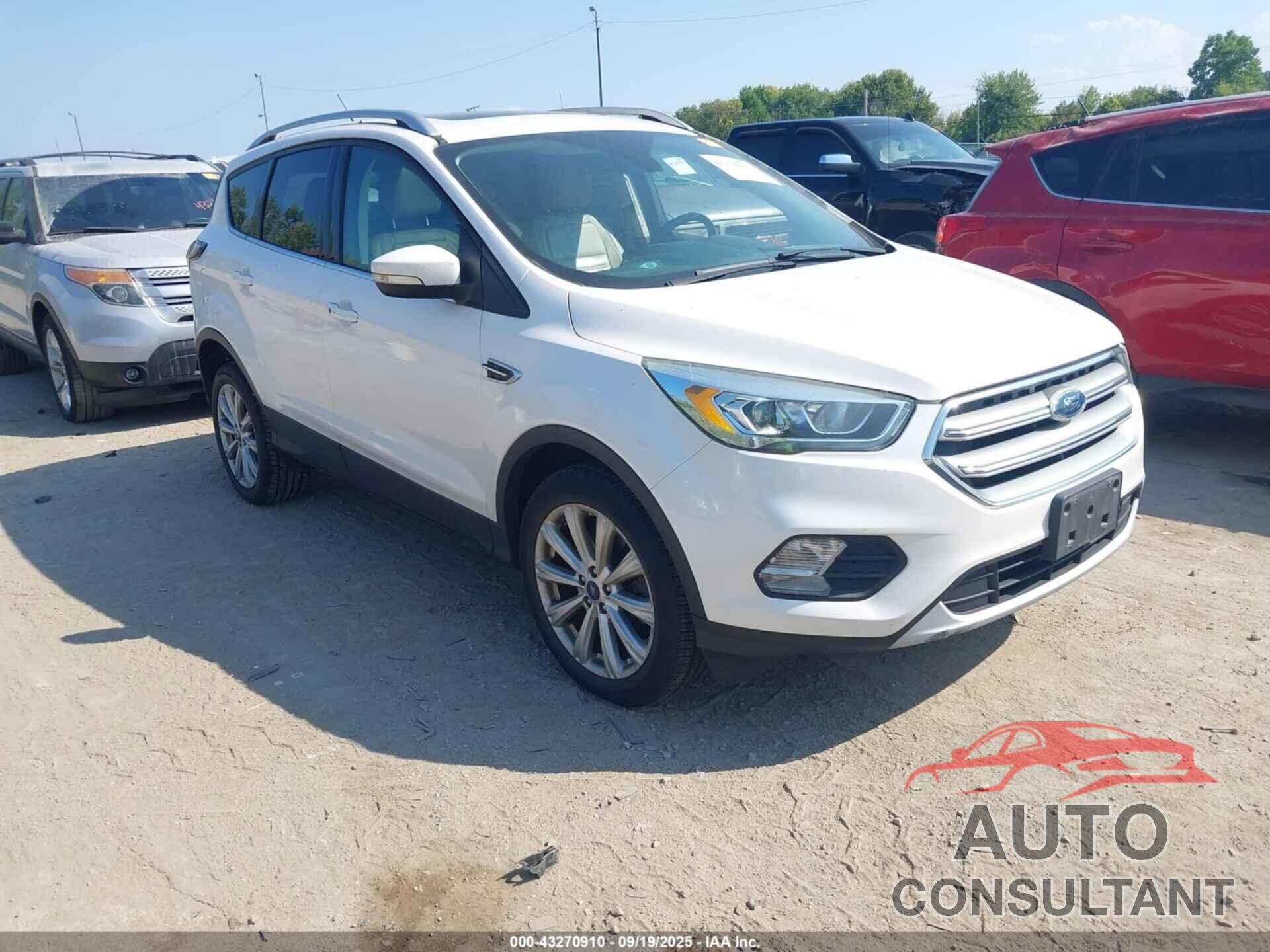 FORD ESCAPE 2017 - 1FMCU9J94HUC20180