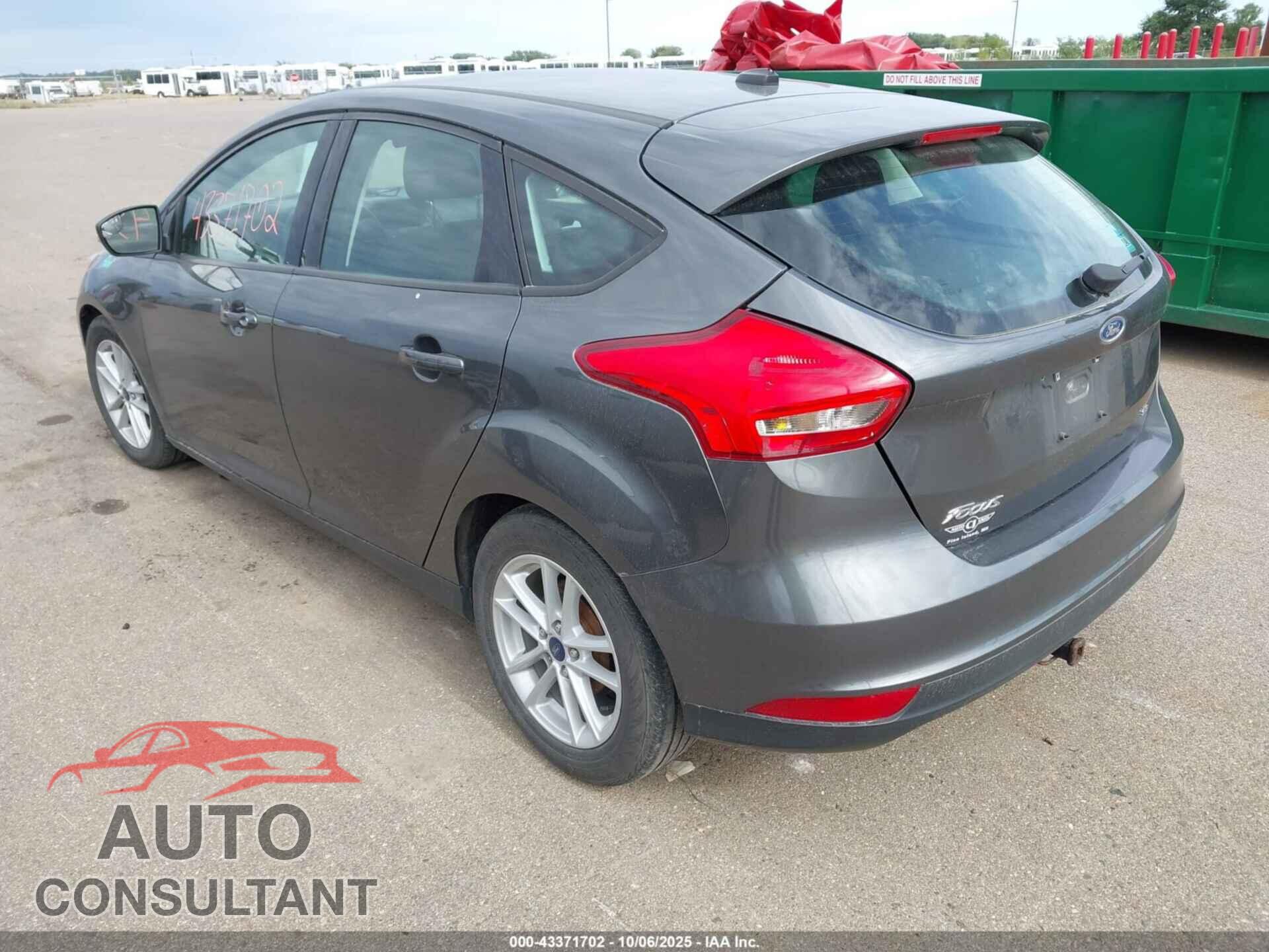 FORD FOCUS 2017 - 1FADP3K23HL344211