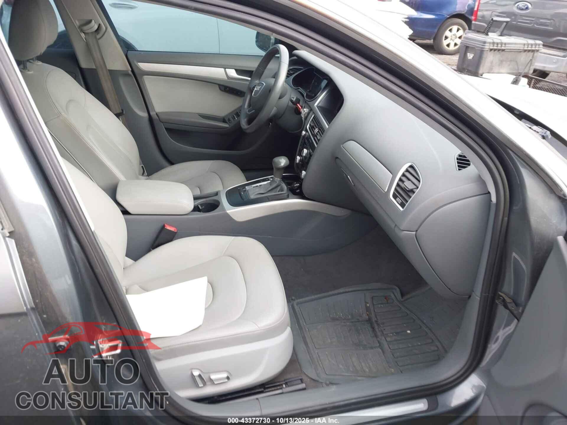 AUDI A4 2013 - WAUEFAFL0DN043691