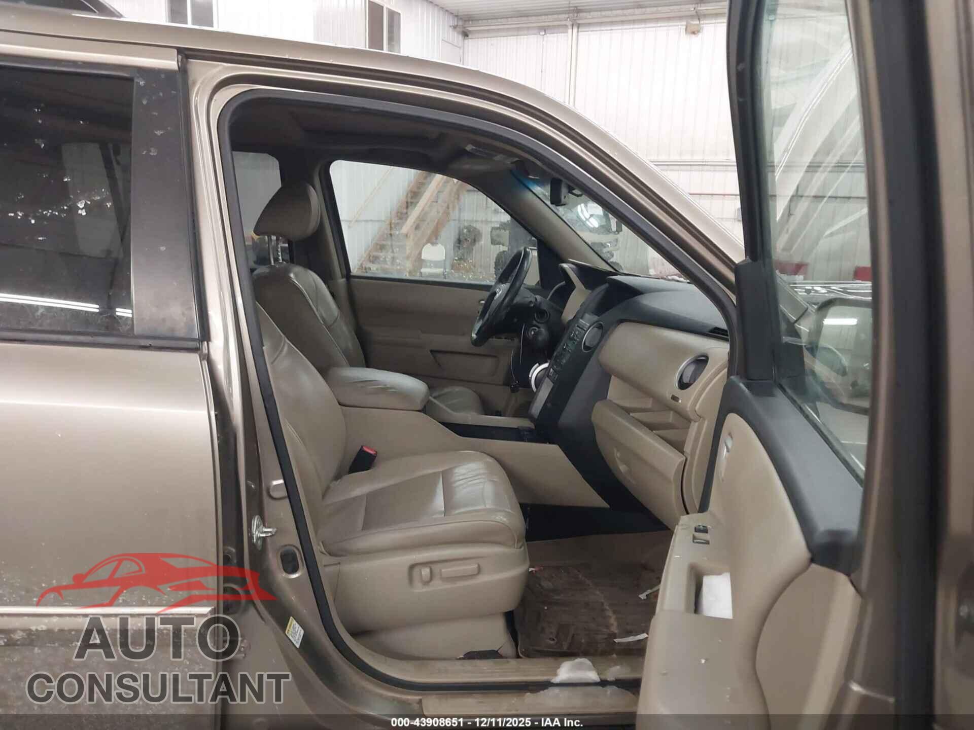 HONDA PILOT 2011 - 5FNYF4H53BB065941