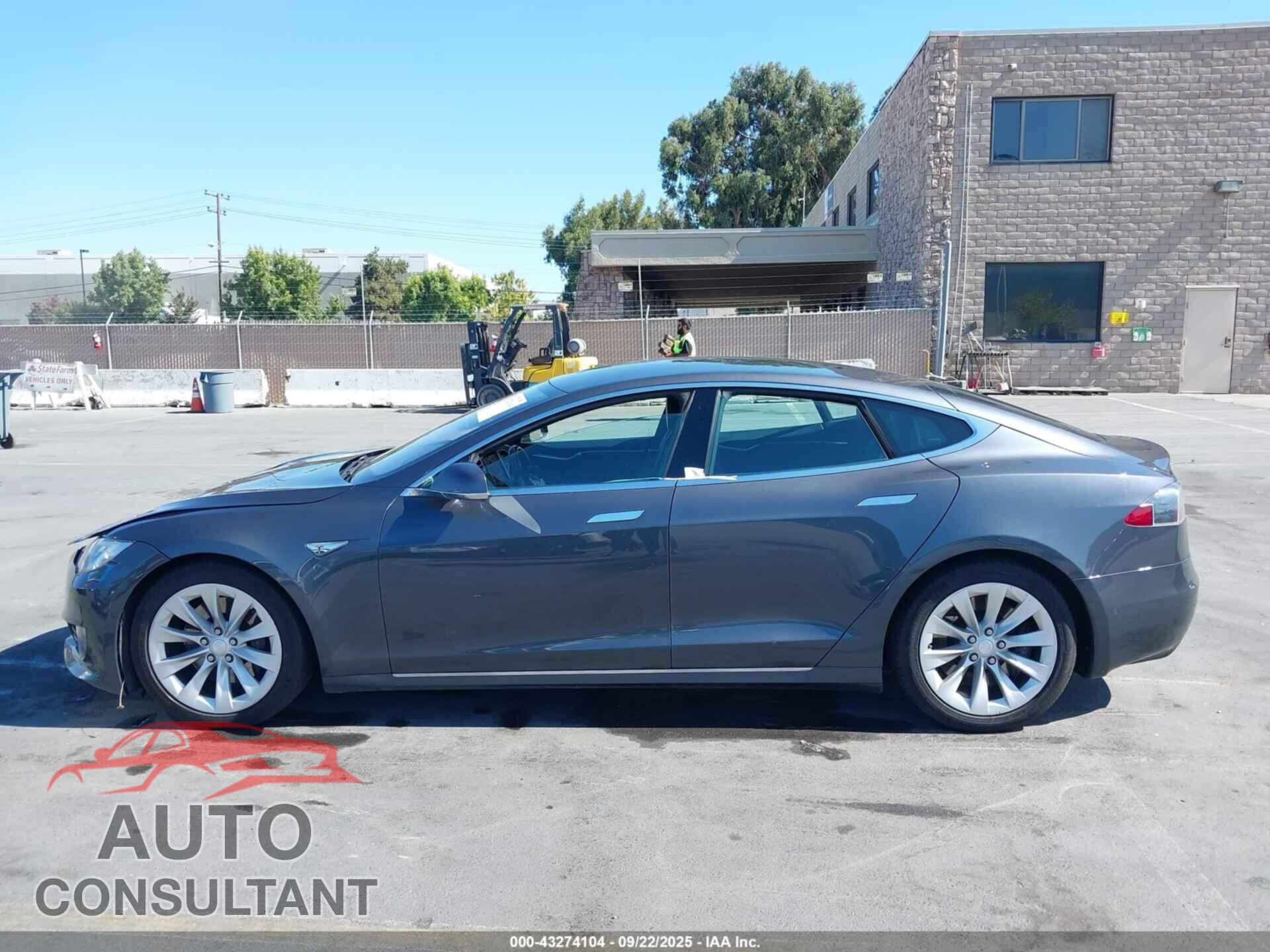 TESLA MODEL S 2016 - 5YJSA1E2XGF148724