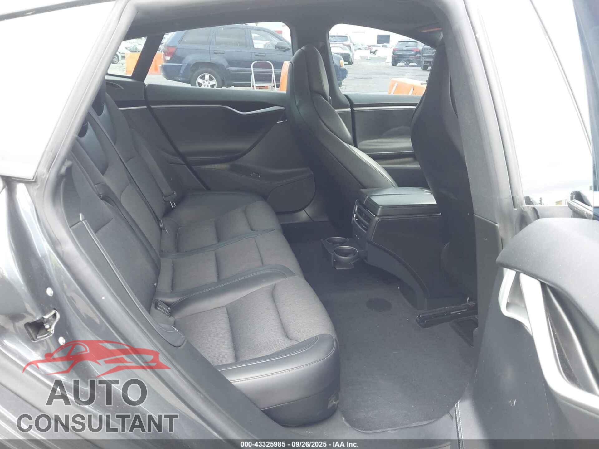 TESLA MODEL S 2019 - 5YJSA1E24KF299762