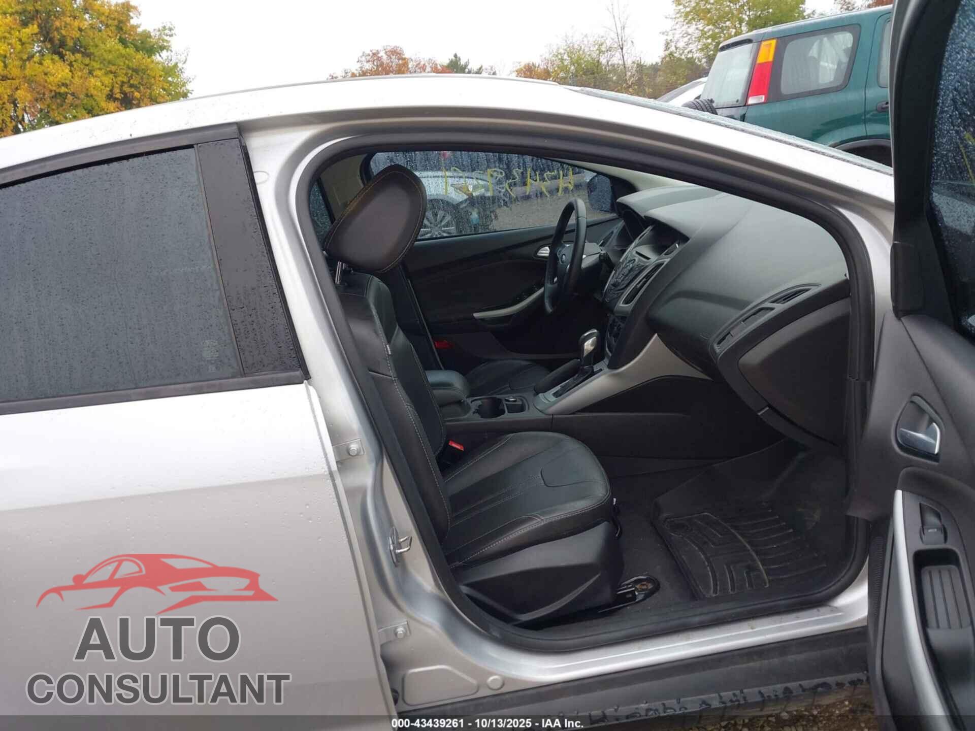 FORD FOCUS 2014 - 1FADP3K2XEL213210