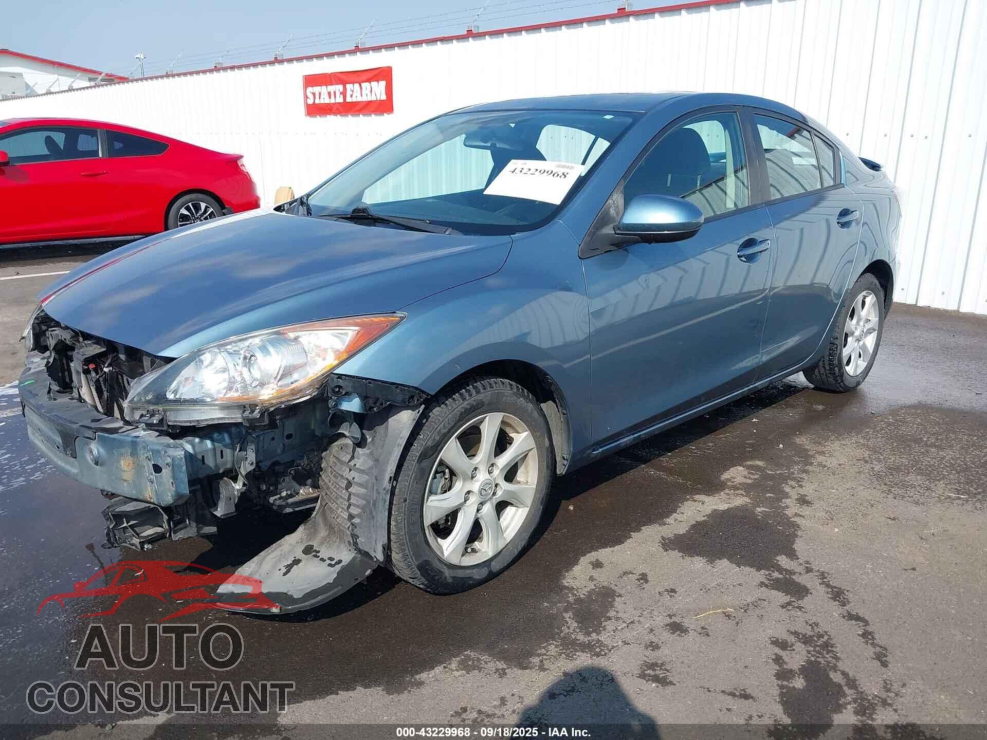 MAZDA MAZDA3 2011 - JM1BL1VG5B1445648