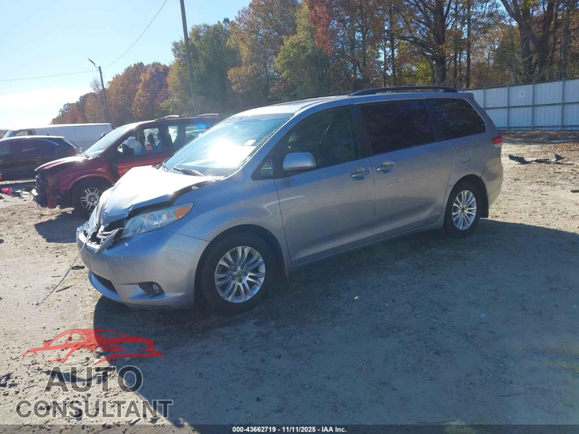 TOYOTA SIENNA 2012 - 5TDYK3DC7CS199679