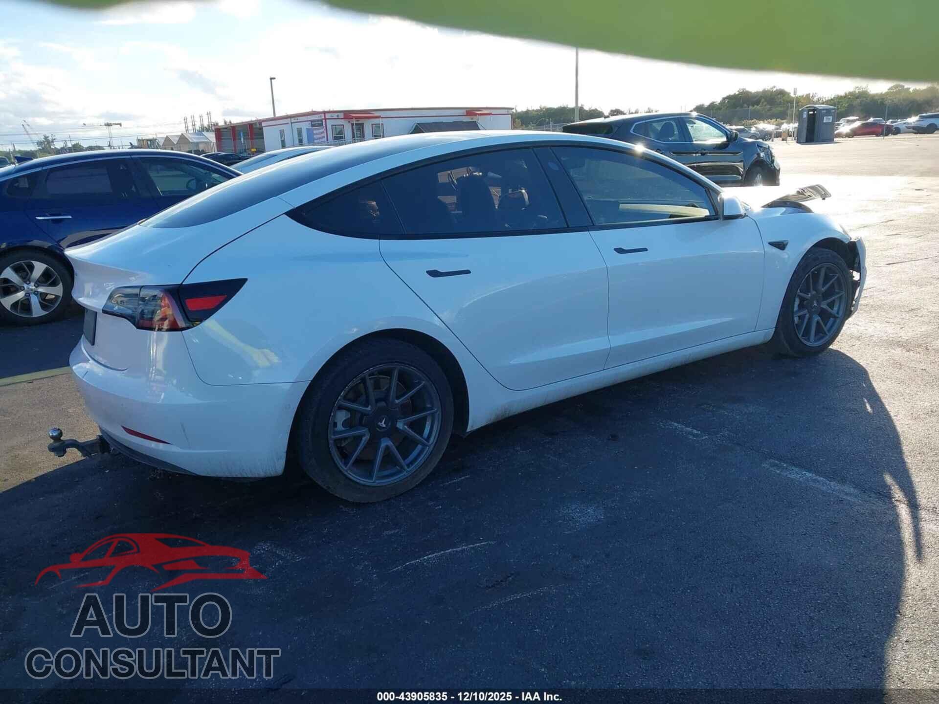 TESLA MODEL 3 2021 - 5YJ3E1EA6MF052777