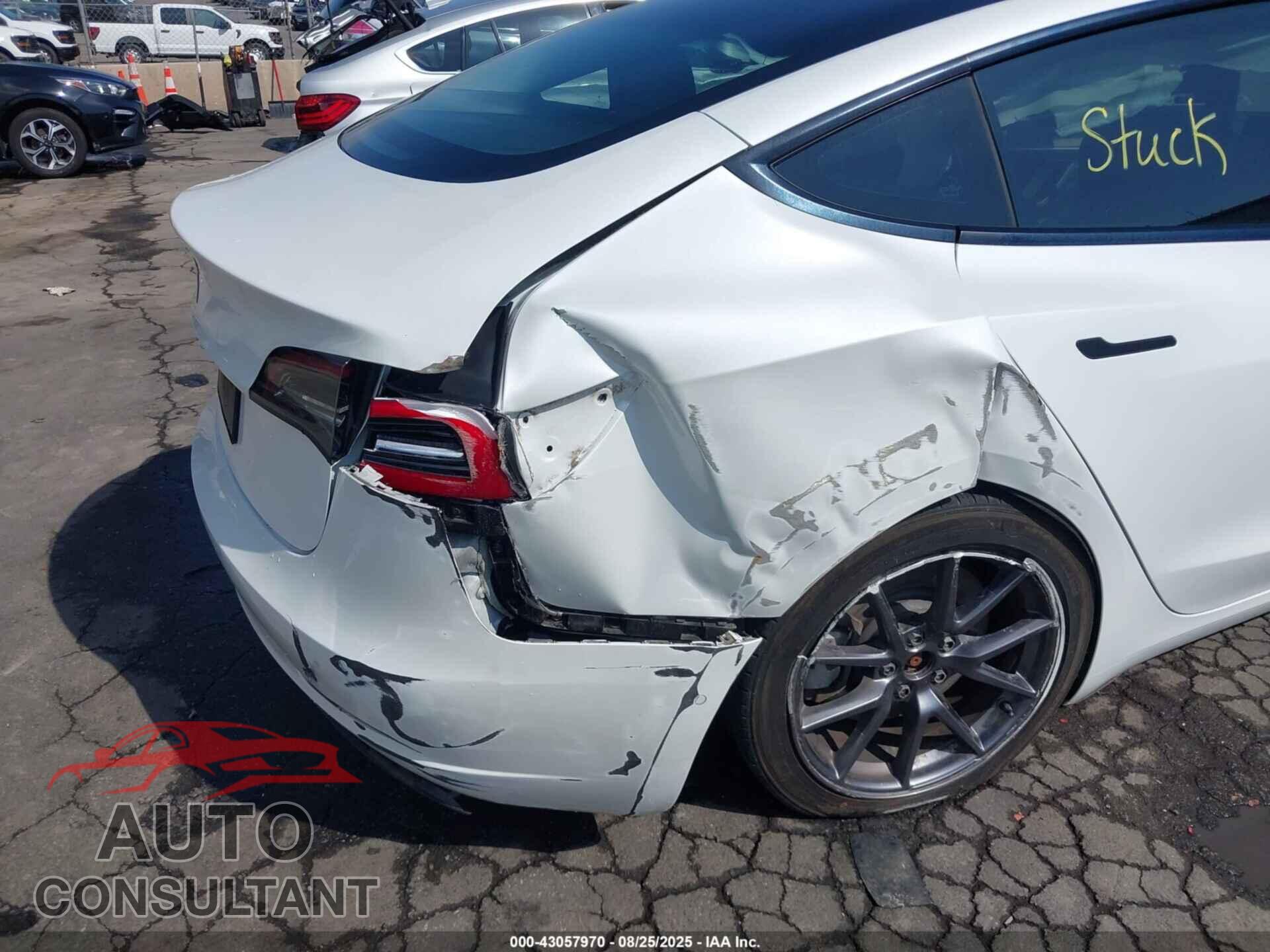 TESLA MODEL 3 2021 - 5YJ3E1EA1MF053660