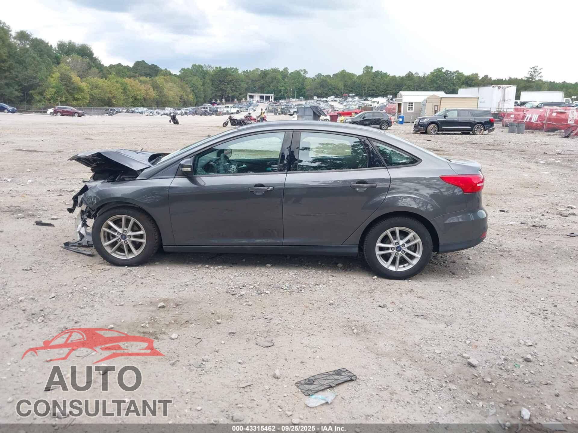 FORD FOCUS 2017 - 1FADP3F23HL297692
