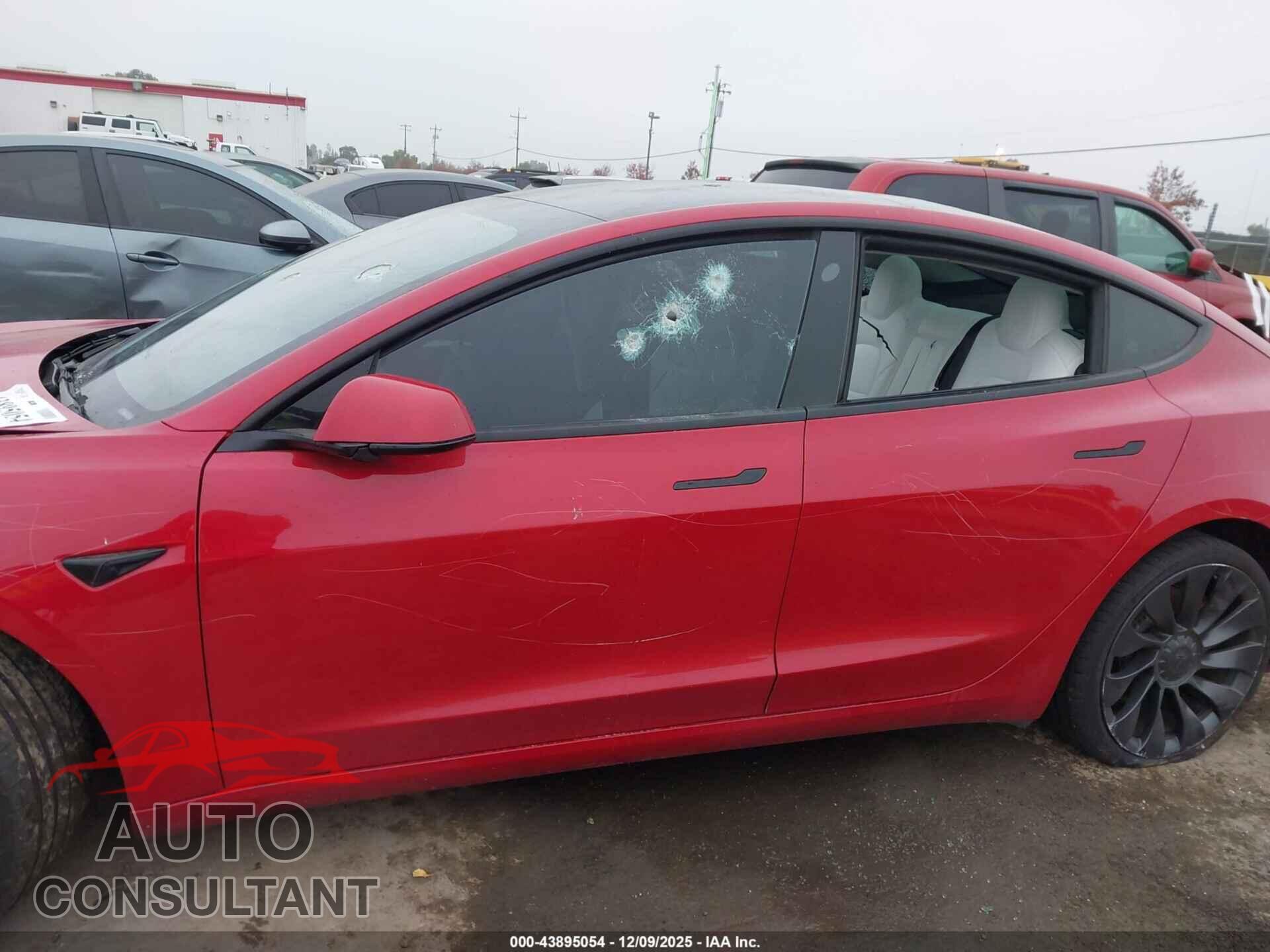 TESLA MODEL 3 2023 - 5YJ3E1EC2PF661838