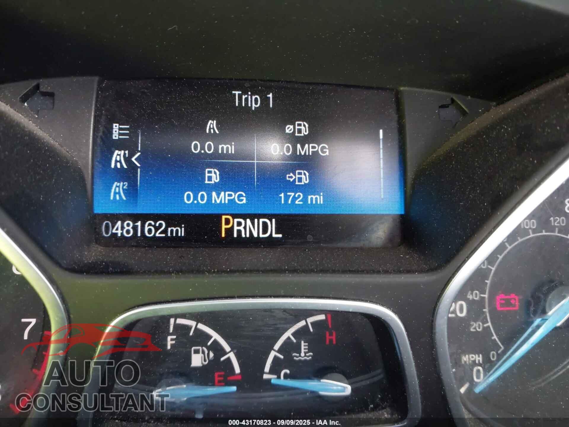FORD FOCUS 2017 - 1FADP3E2XHL347666